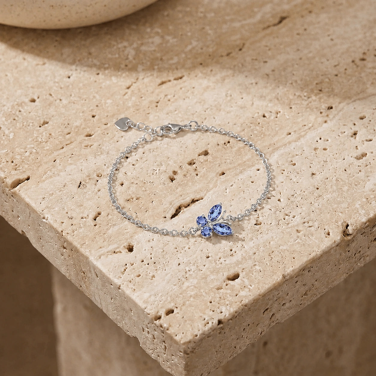 White Gold Bracelet Peridot 10K — Azzurra