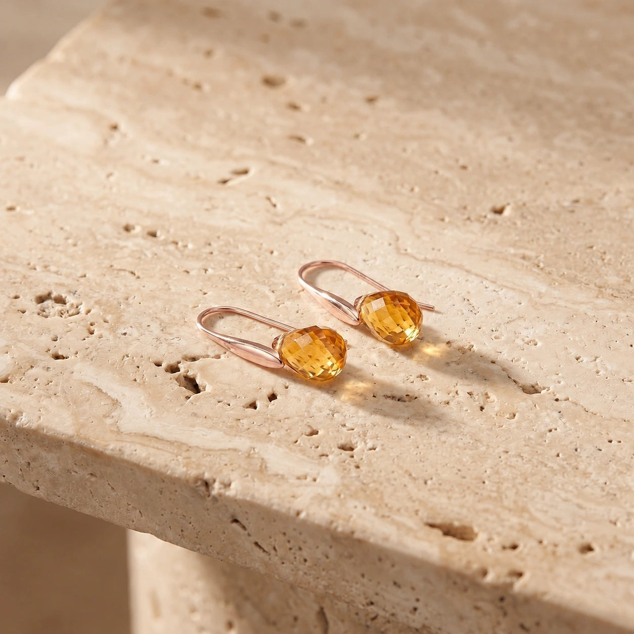 Rose Gold Earrings Emerald 10K — Ottilia