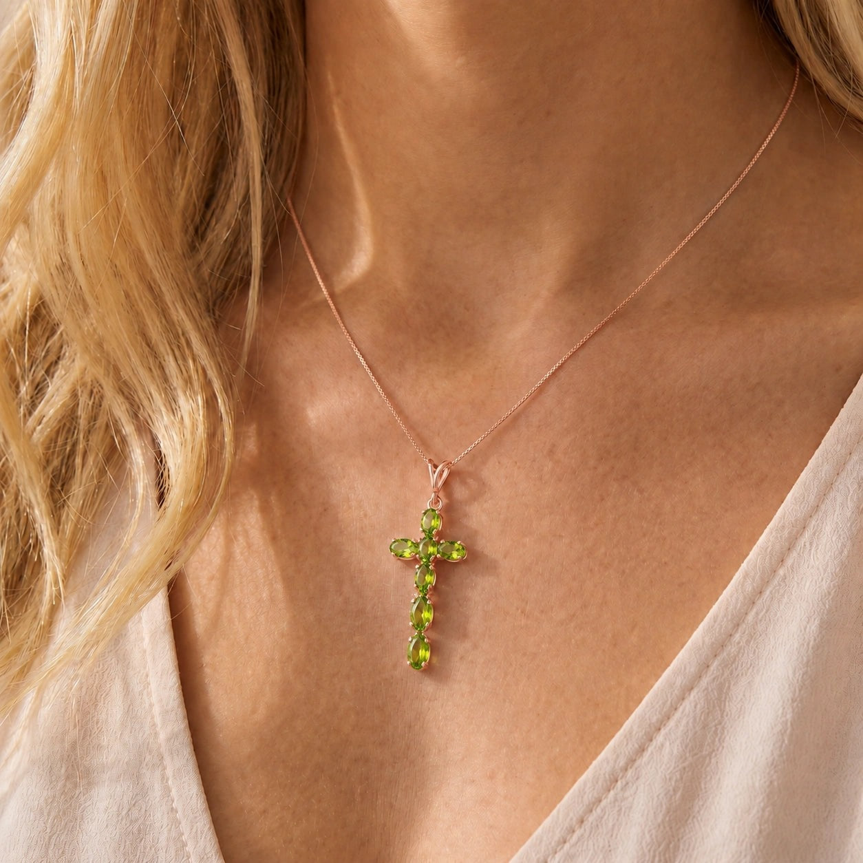 Rose Gold Cross Necklace Peridot 10K — Eleonora