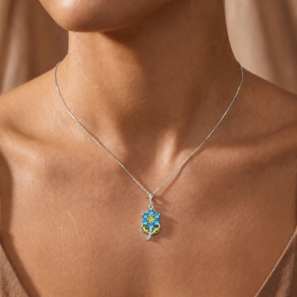 White Gold Peridot & Blue Topaz — Tomasina