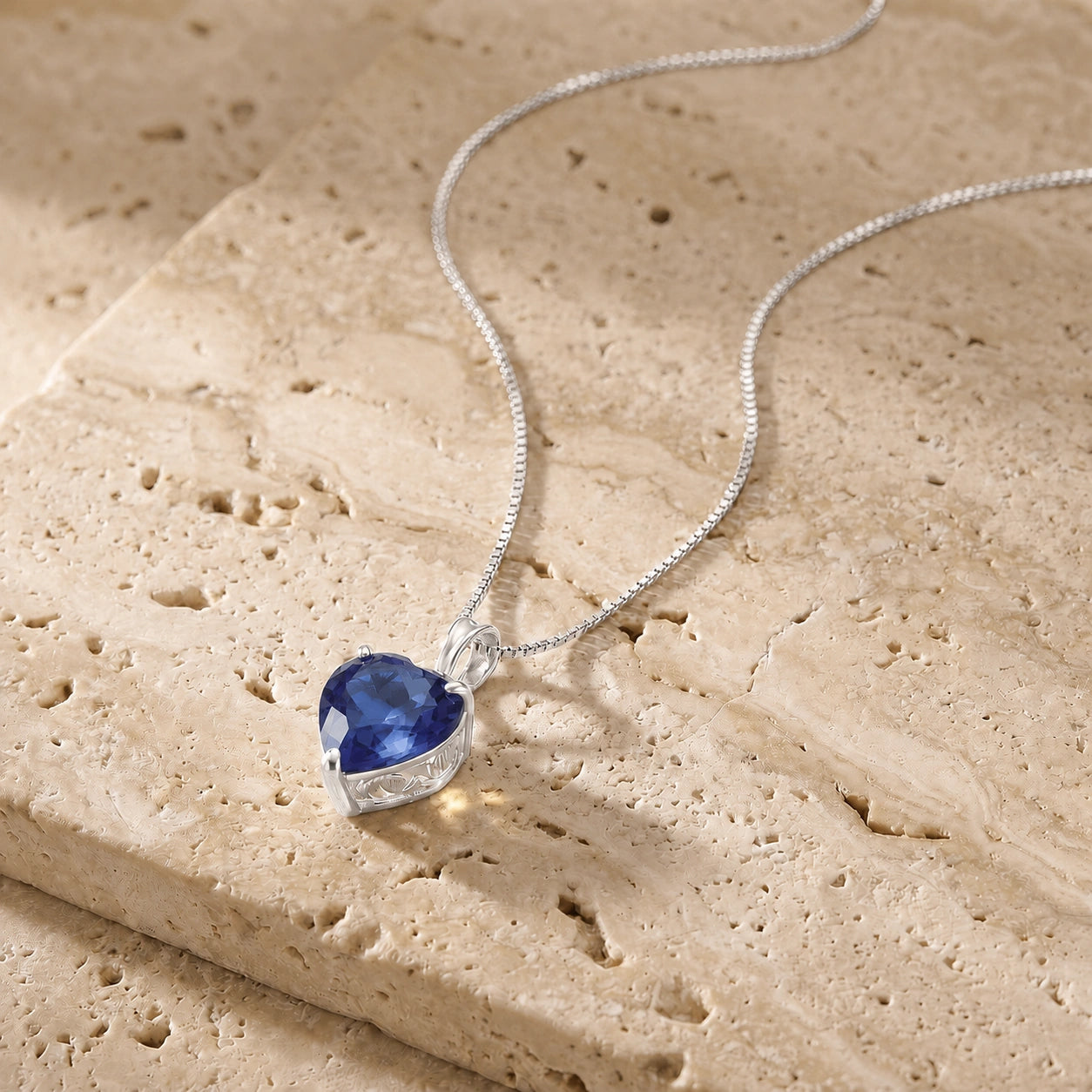White Gold Sapphire — Uberta