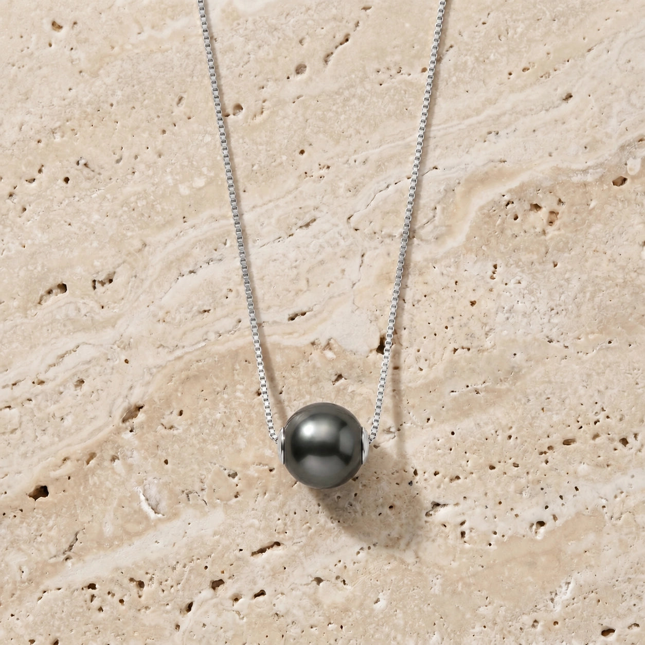 White Gold Belle Pendant Necklace Pearl 10K — Aurora