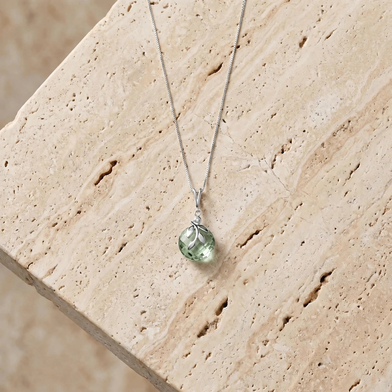 White Gold Diamond & Green Amethyst — Umbertina