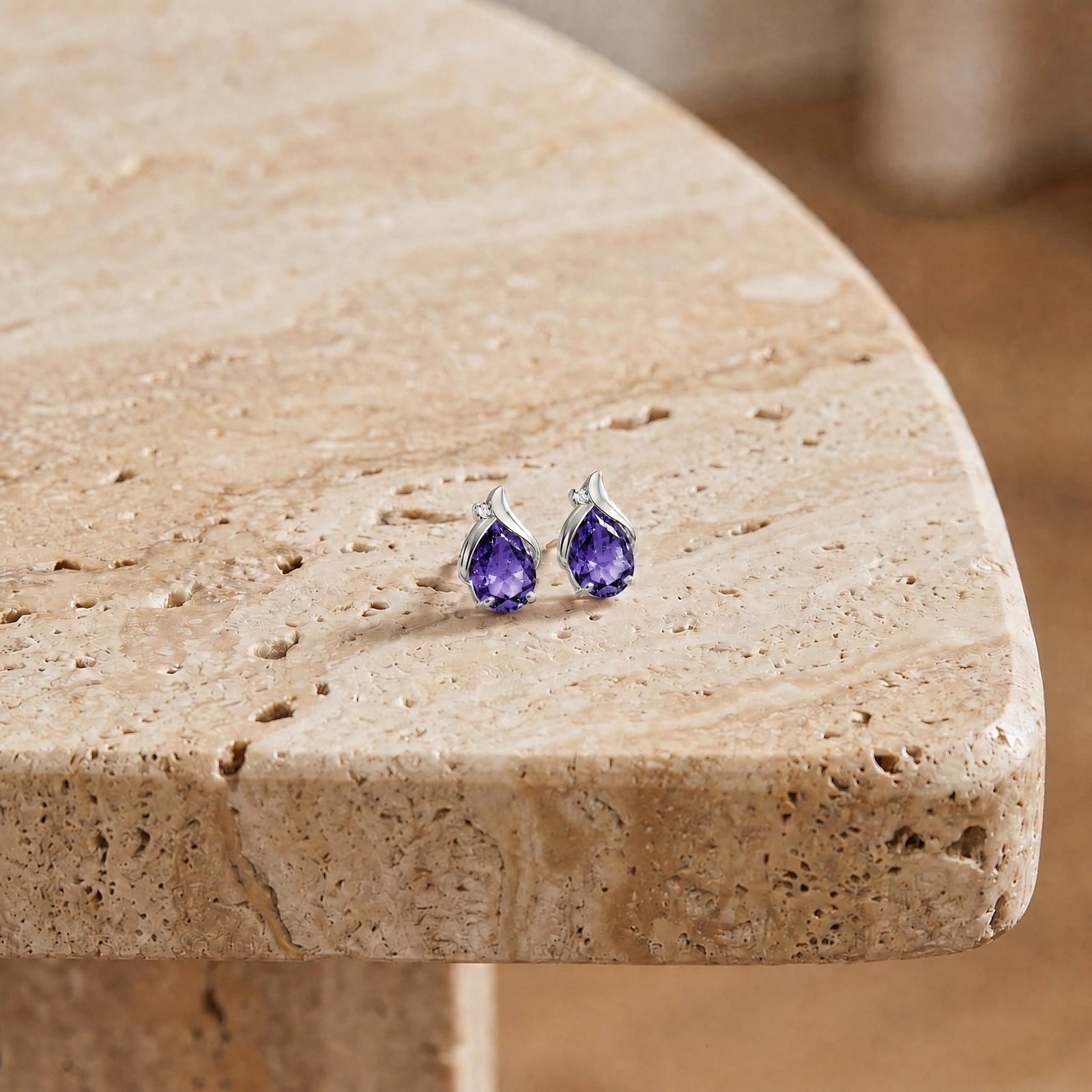 White Gold Amethyst & Diamond — Valentia