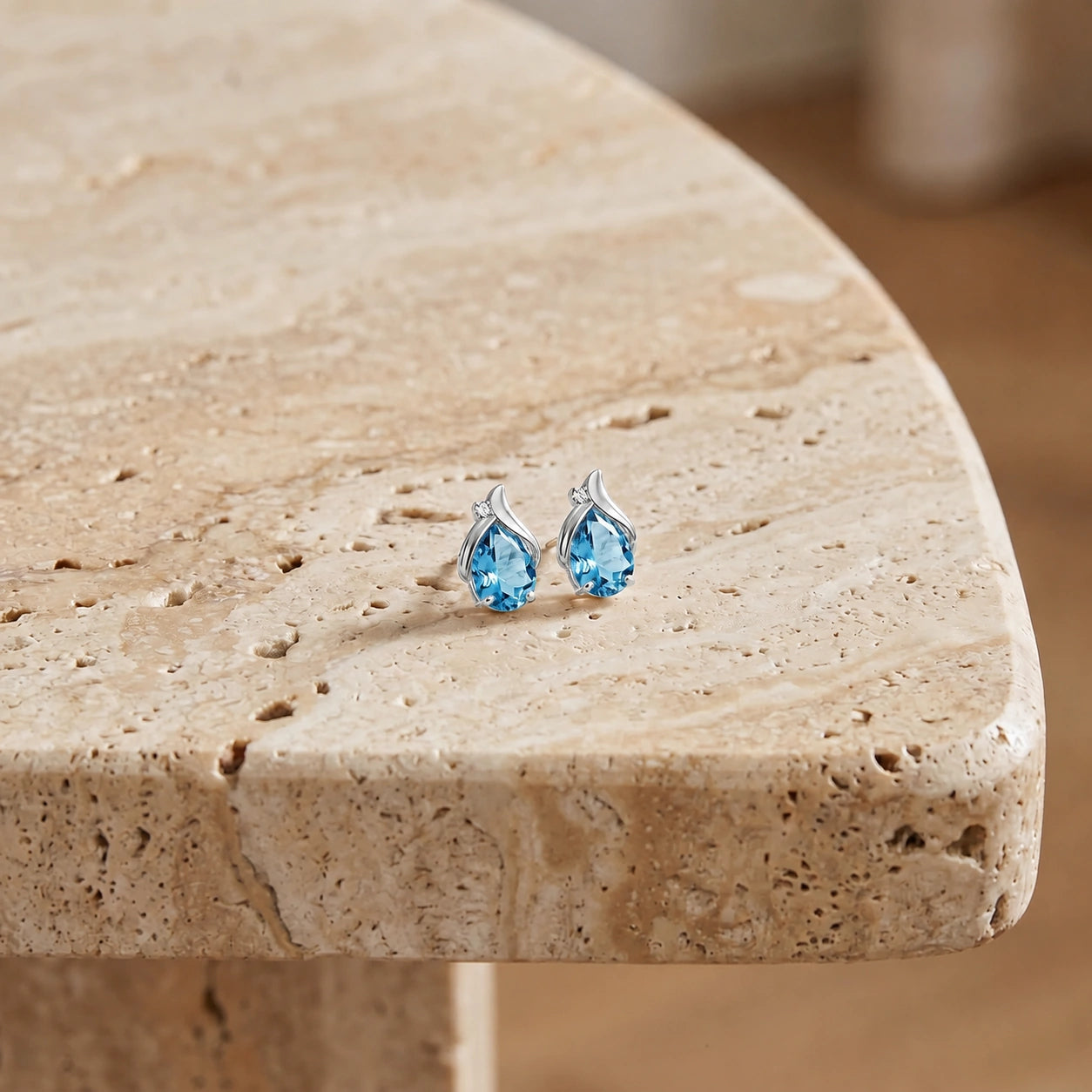 White Gold Blue Topaz & Diamond — Valentia
