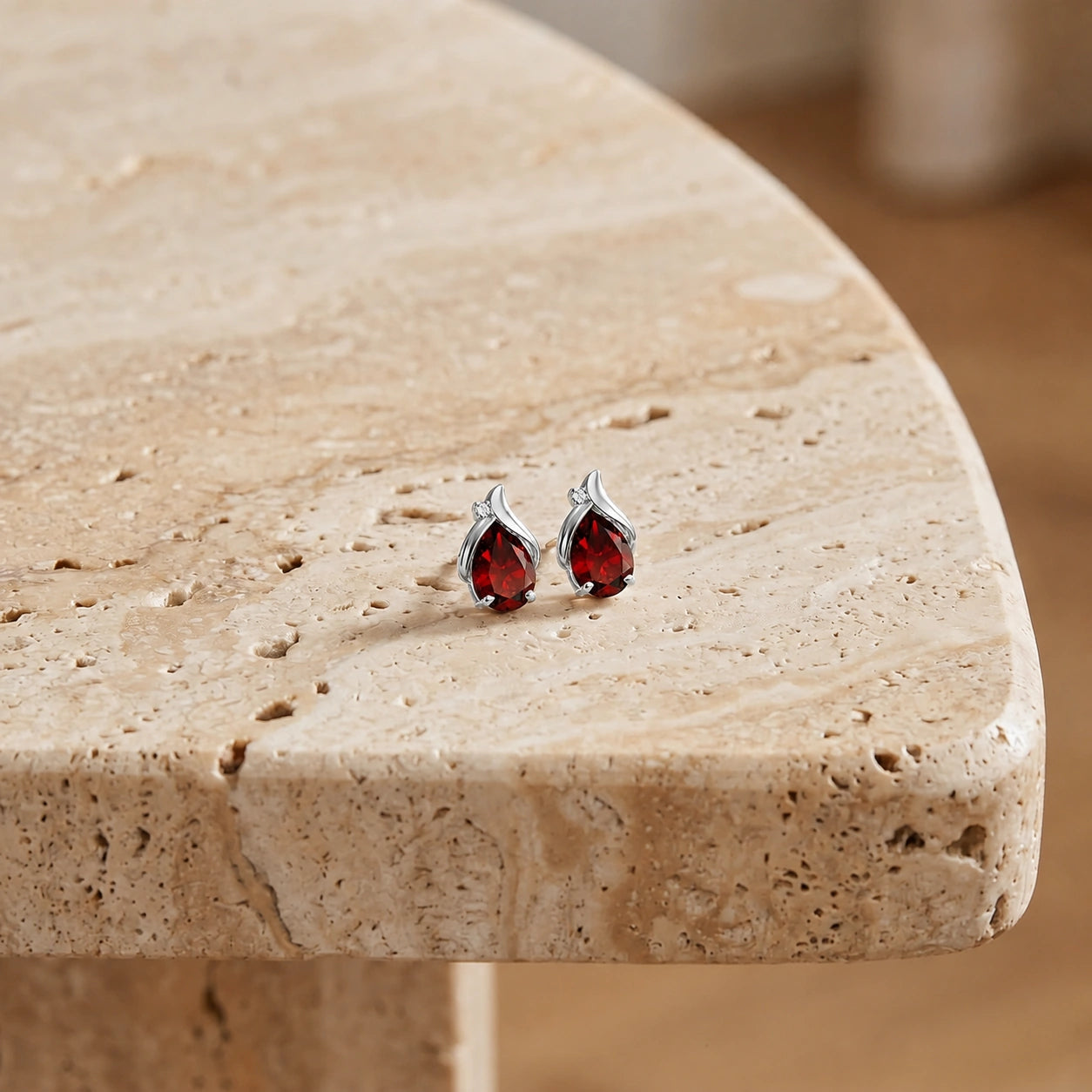 White Gold Garnet & Diamond — Valentia