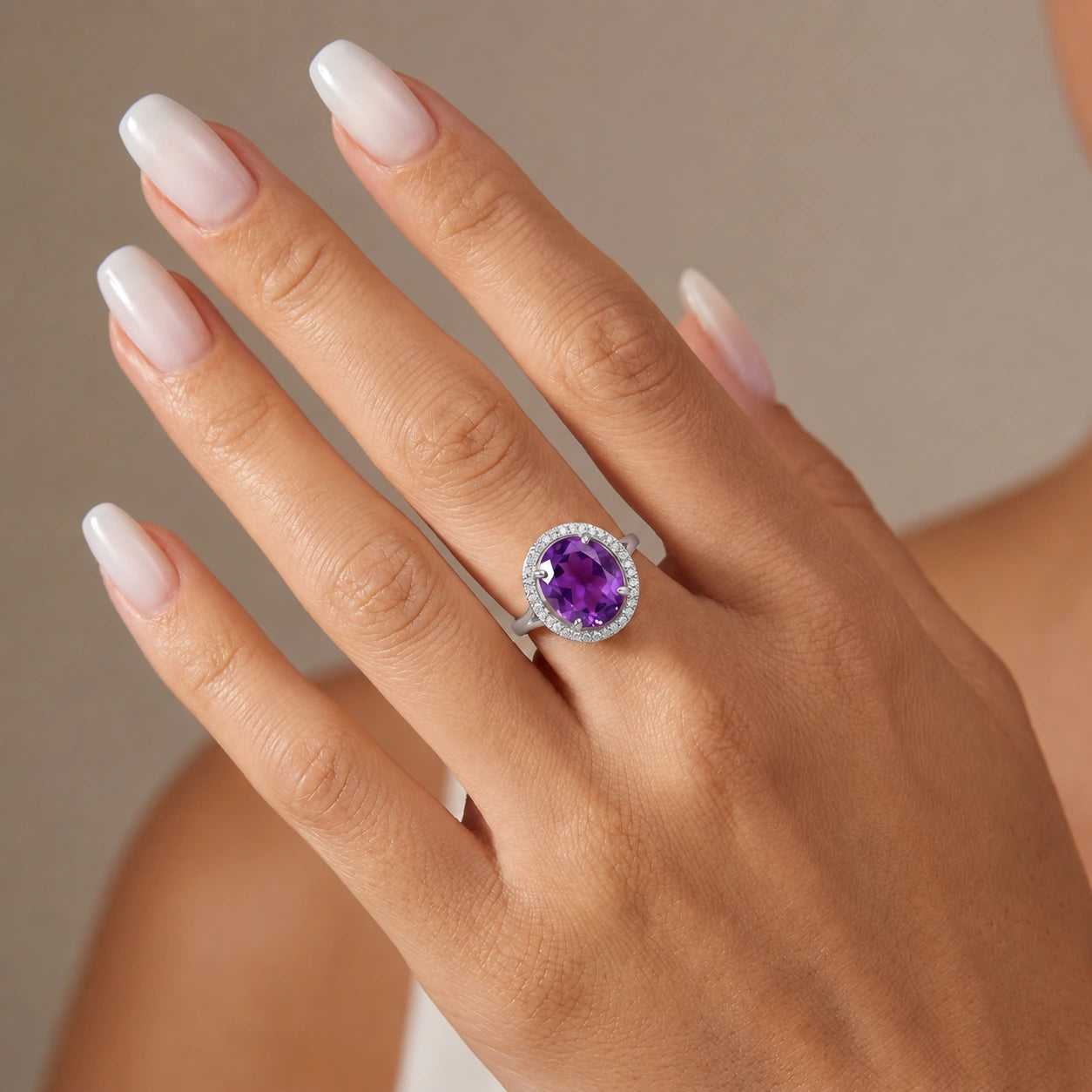 White Gold Ring Amethyst 10K — Cassandra