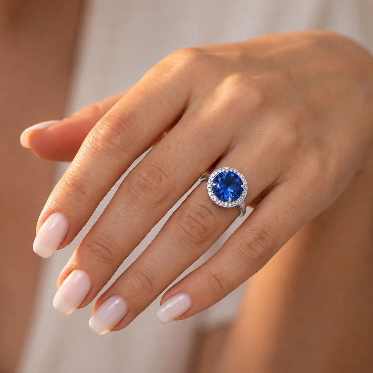 White Gold Ring Sapphire 10K — Cassandra
