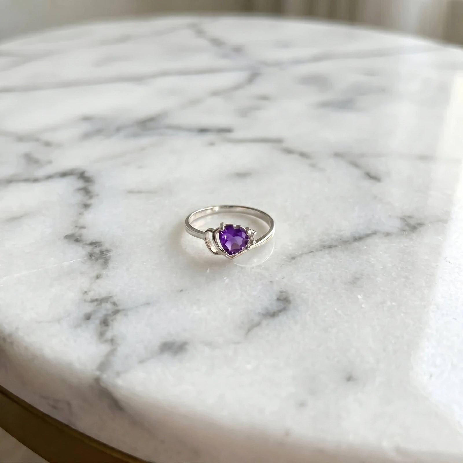 White Gold Amethyst & Diamond — Valeria
