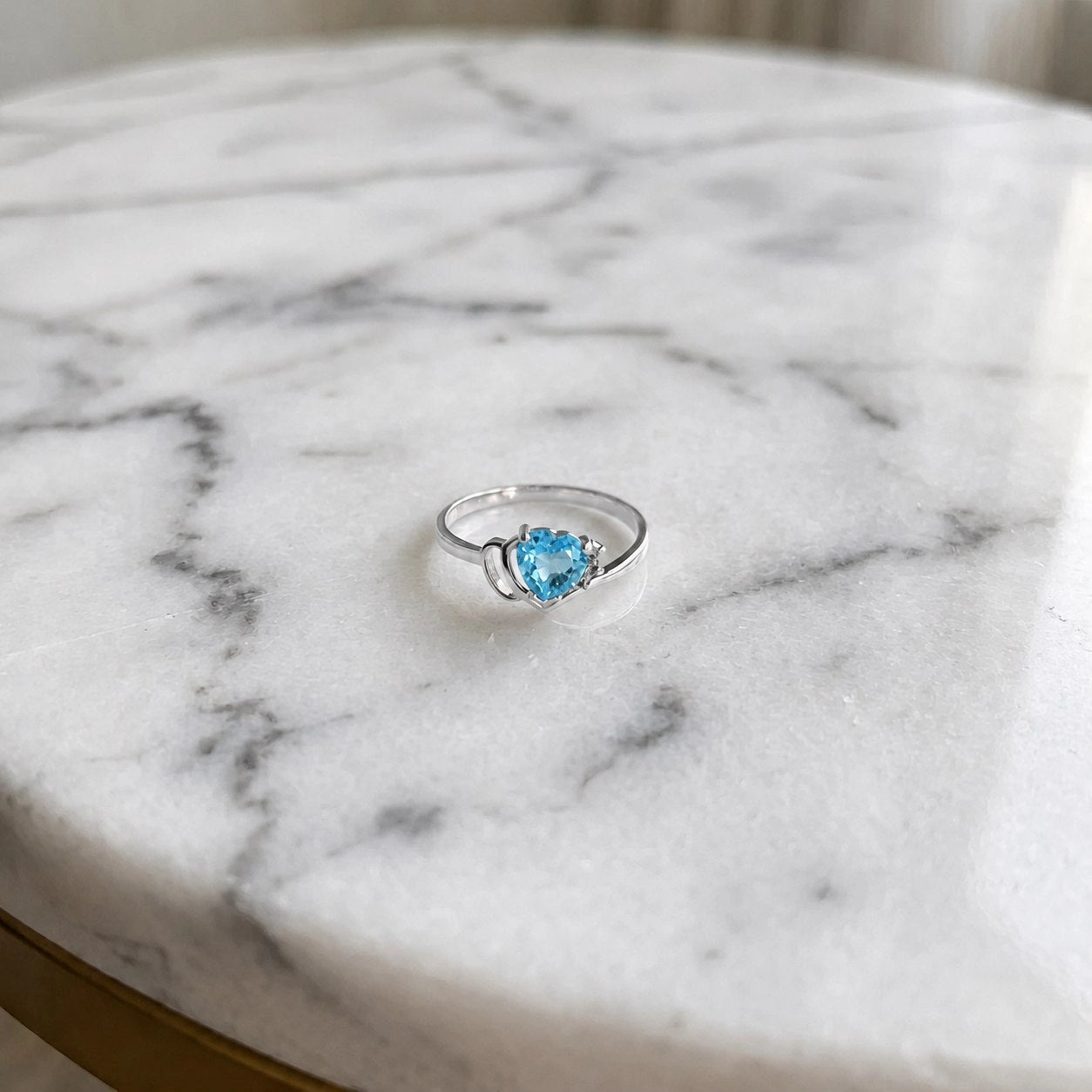 White Gold Blue Topaz & Diamond — Valeria