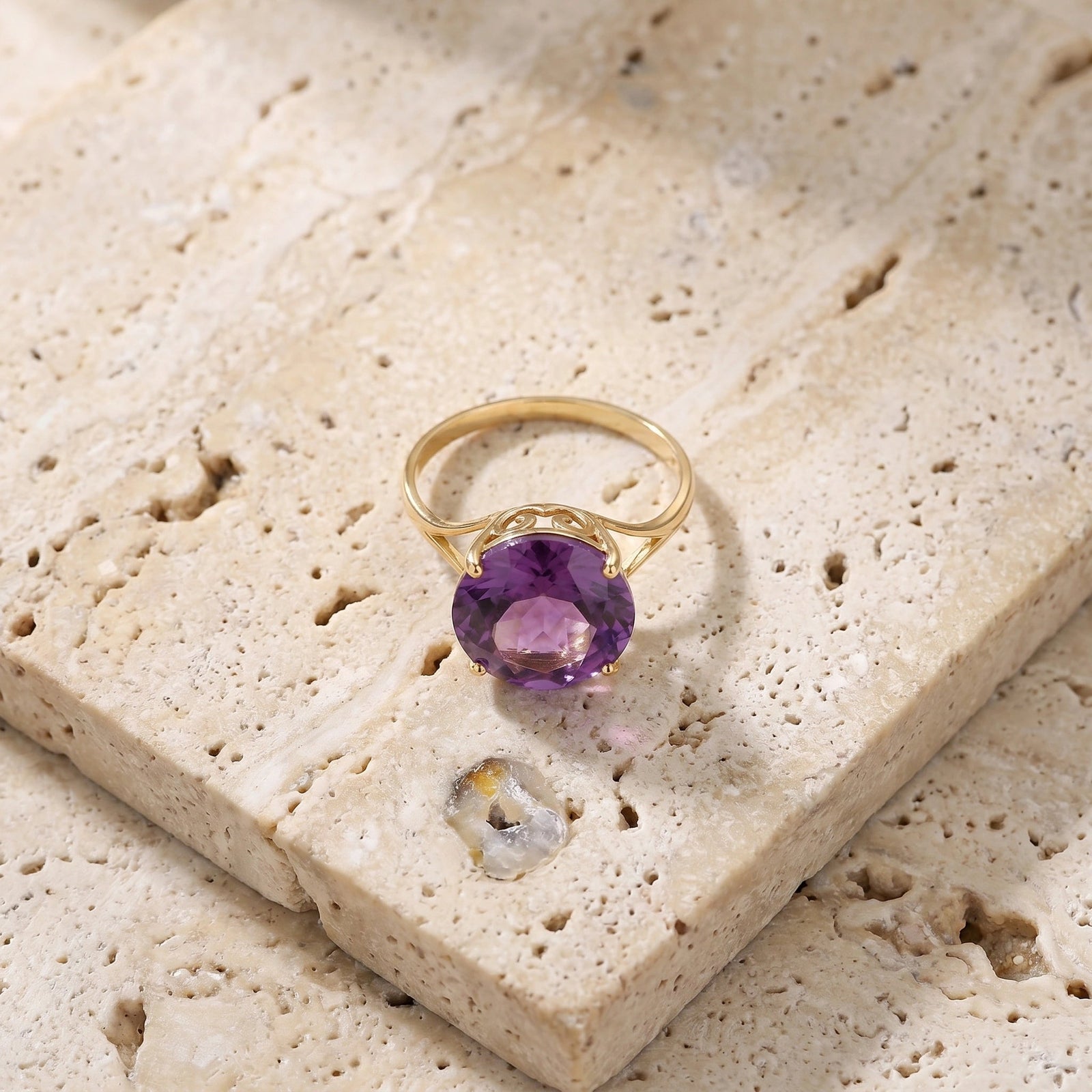 Yellow Gold Reverie Ring Amethyst 10K — Stella