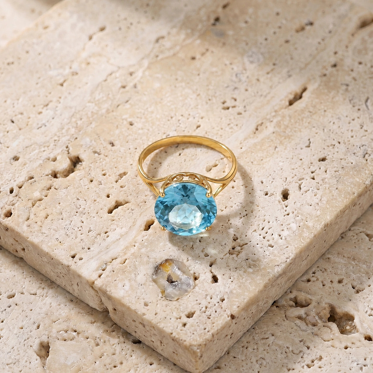 Yellow Gold Reverie Ring Blue Topaz 10K — Stella