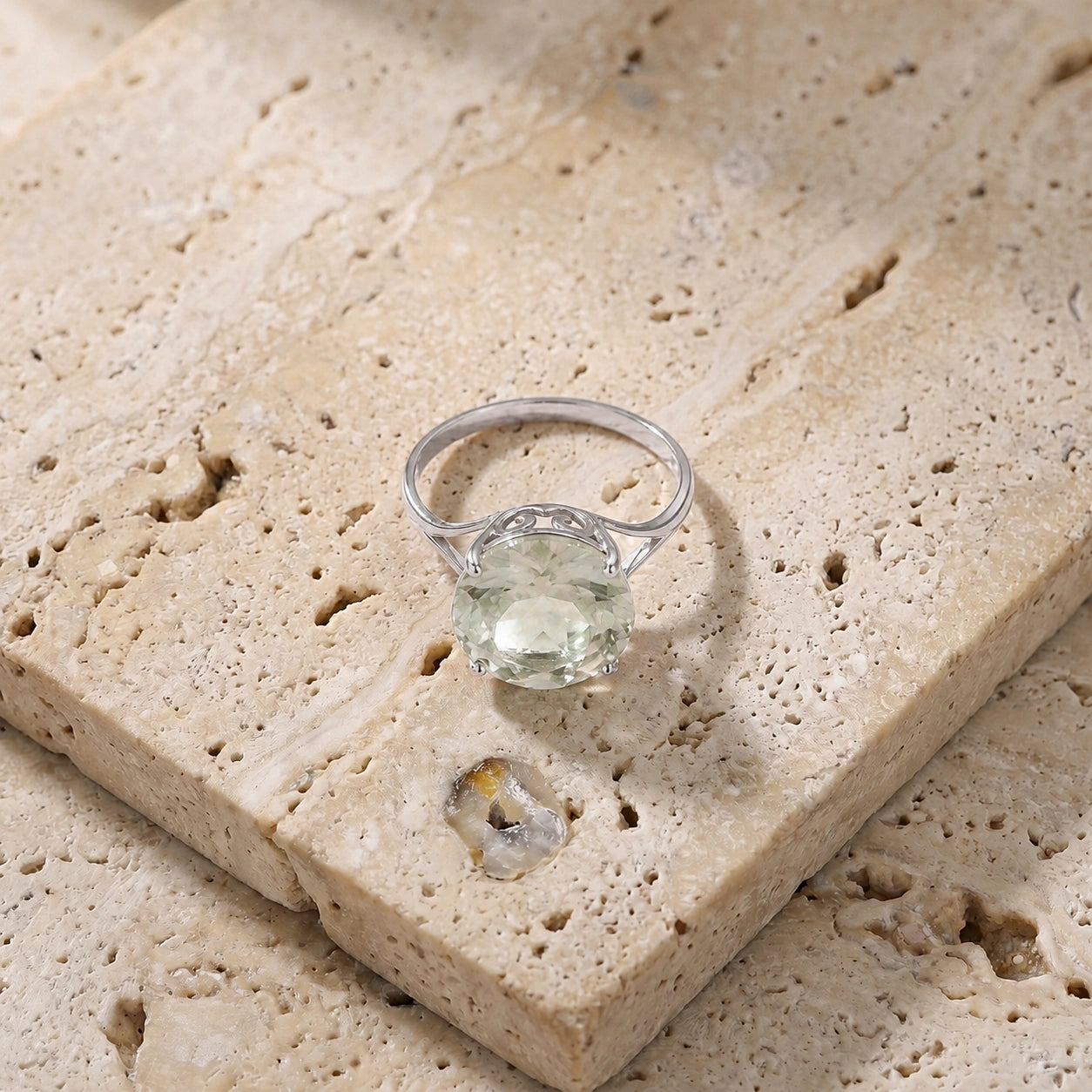 White Gold Reverie Ring Green Amethyst 10K — Stella