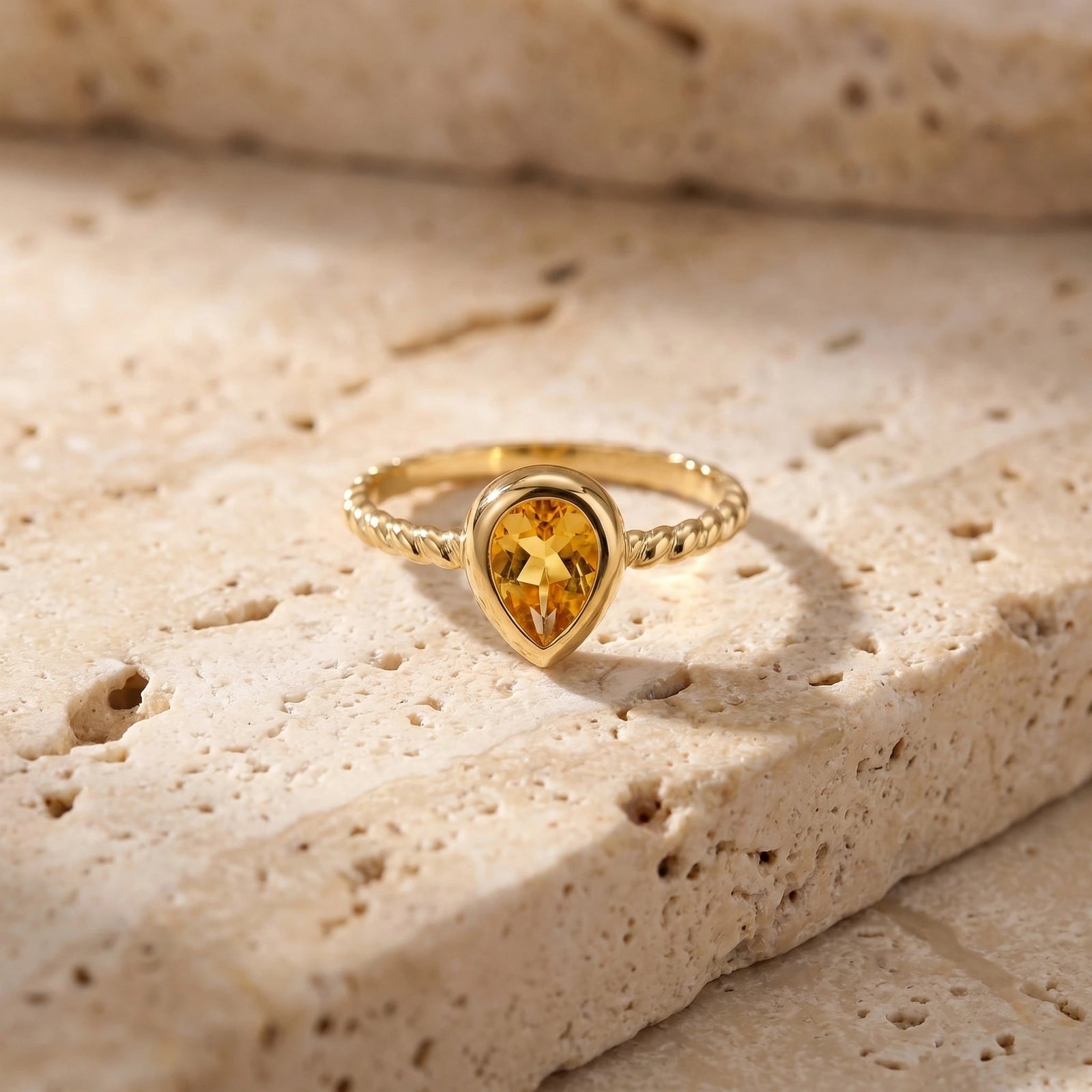 Yellow Gold Bloom Ring Citrine 10K — Colomba