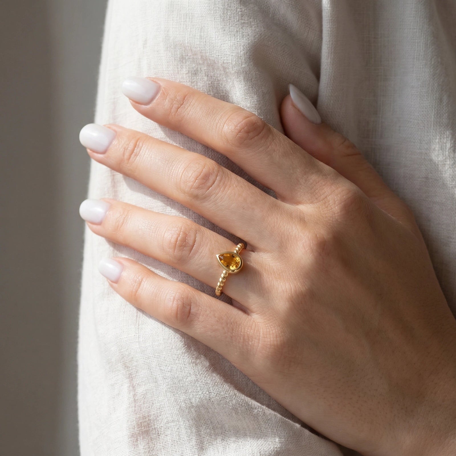 Yellow Gold Bloom Ring Citrine 10K — Colomba