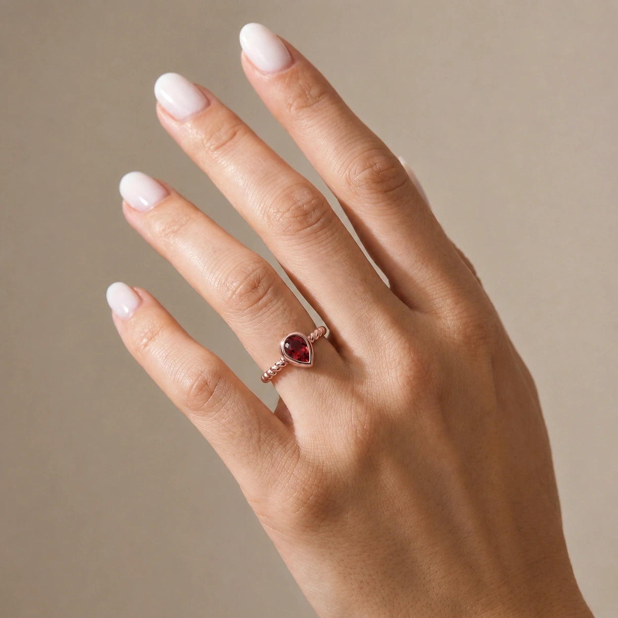 Rose Gold Bloom Ring Garnet 10K — Colomba