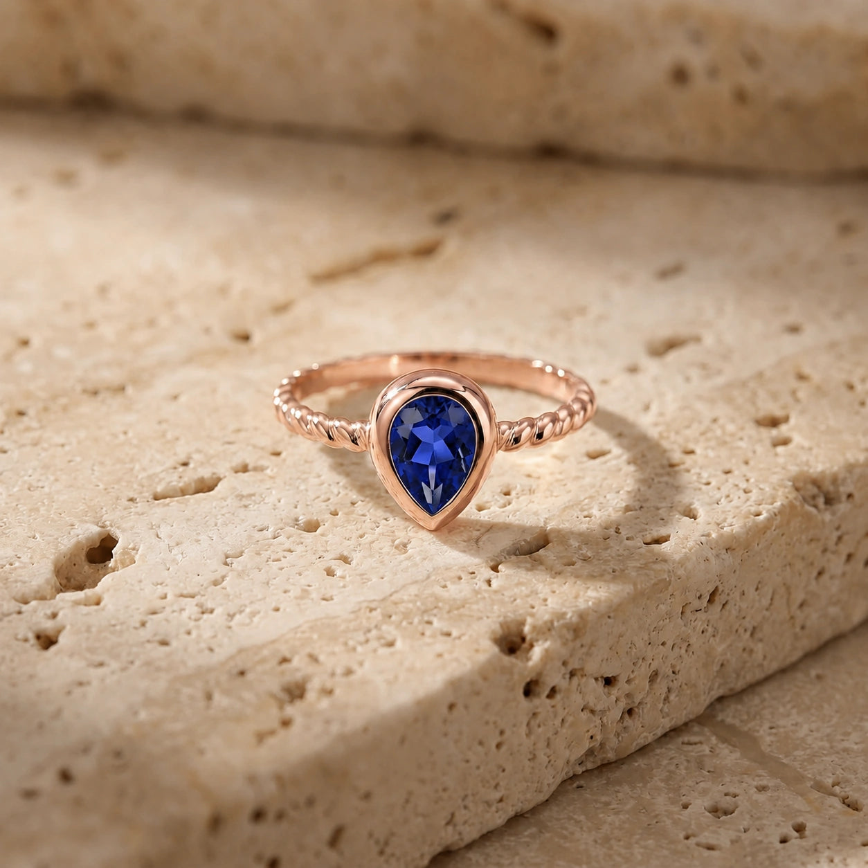 Rose Gold Bloom Ring Sapphire 10K — Colomba