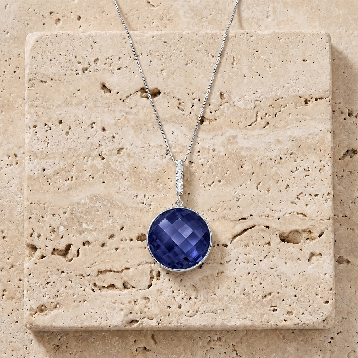 White Gold Pendant Necklace Sapphire 10K — Alida