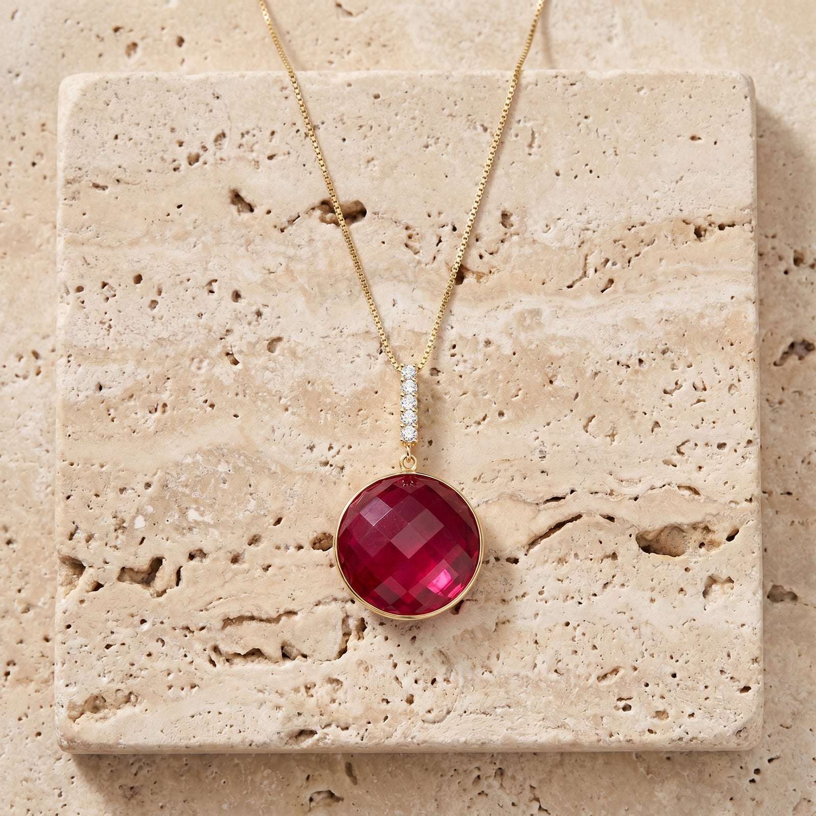Yellow Gold Pendant Necklace White Topaz 10K — Alida