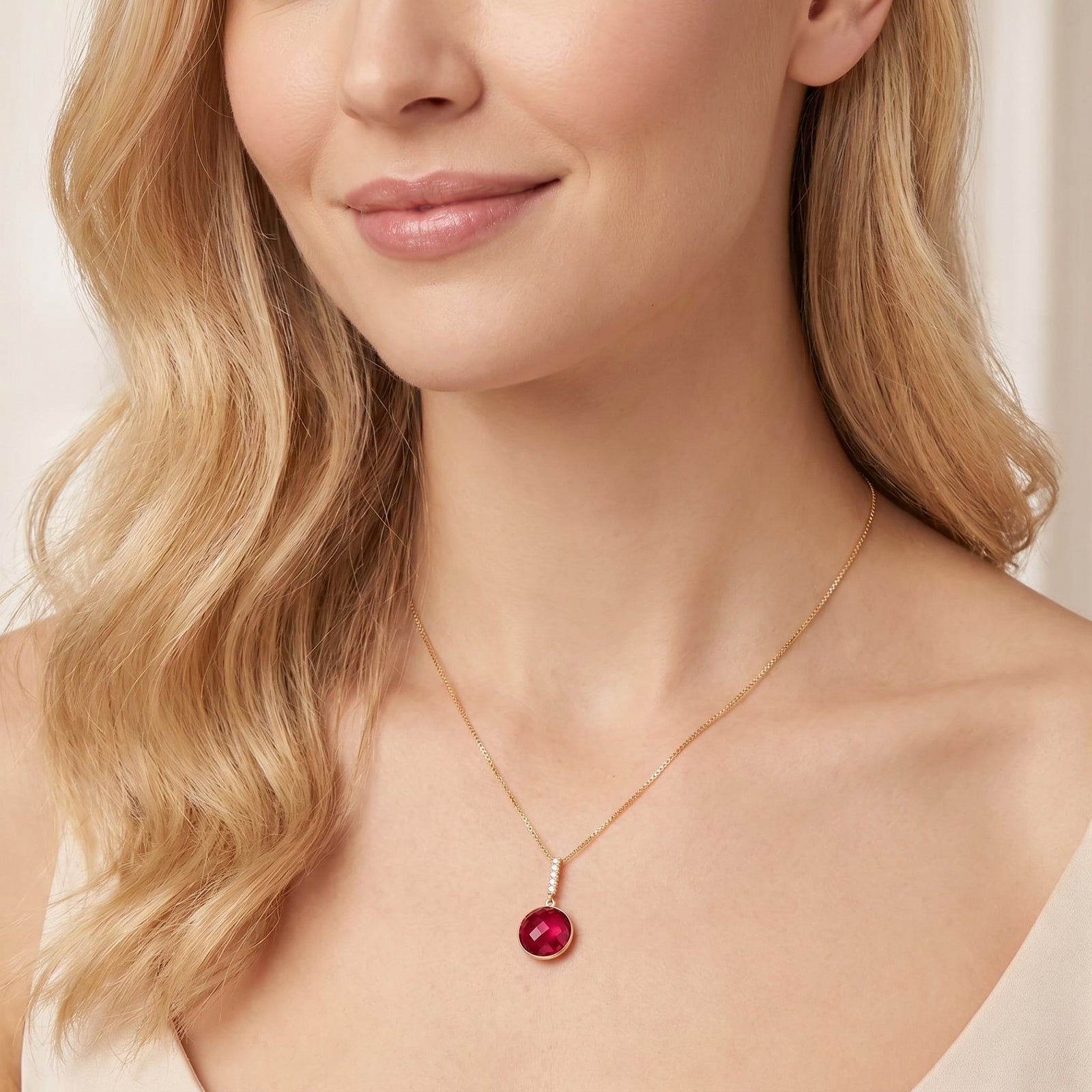 Yellow Gold Pendant Necklace White Topaz 10K — Alida