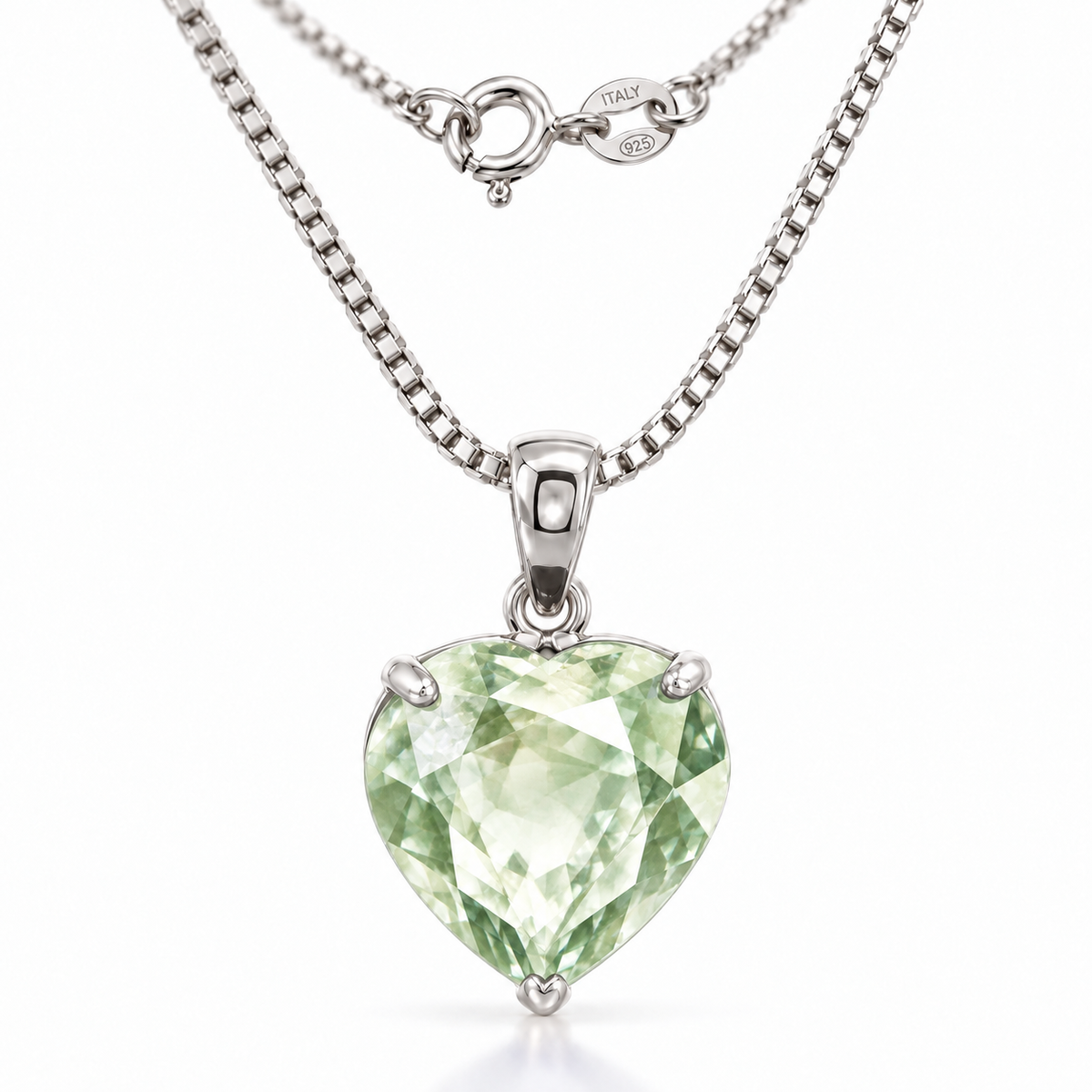 White Gold Giuseppa lab-grown Green Amethyst necklace, close-up with chain and clasp detail.