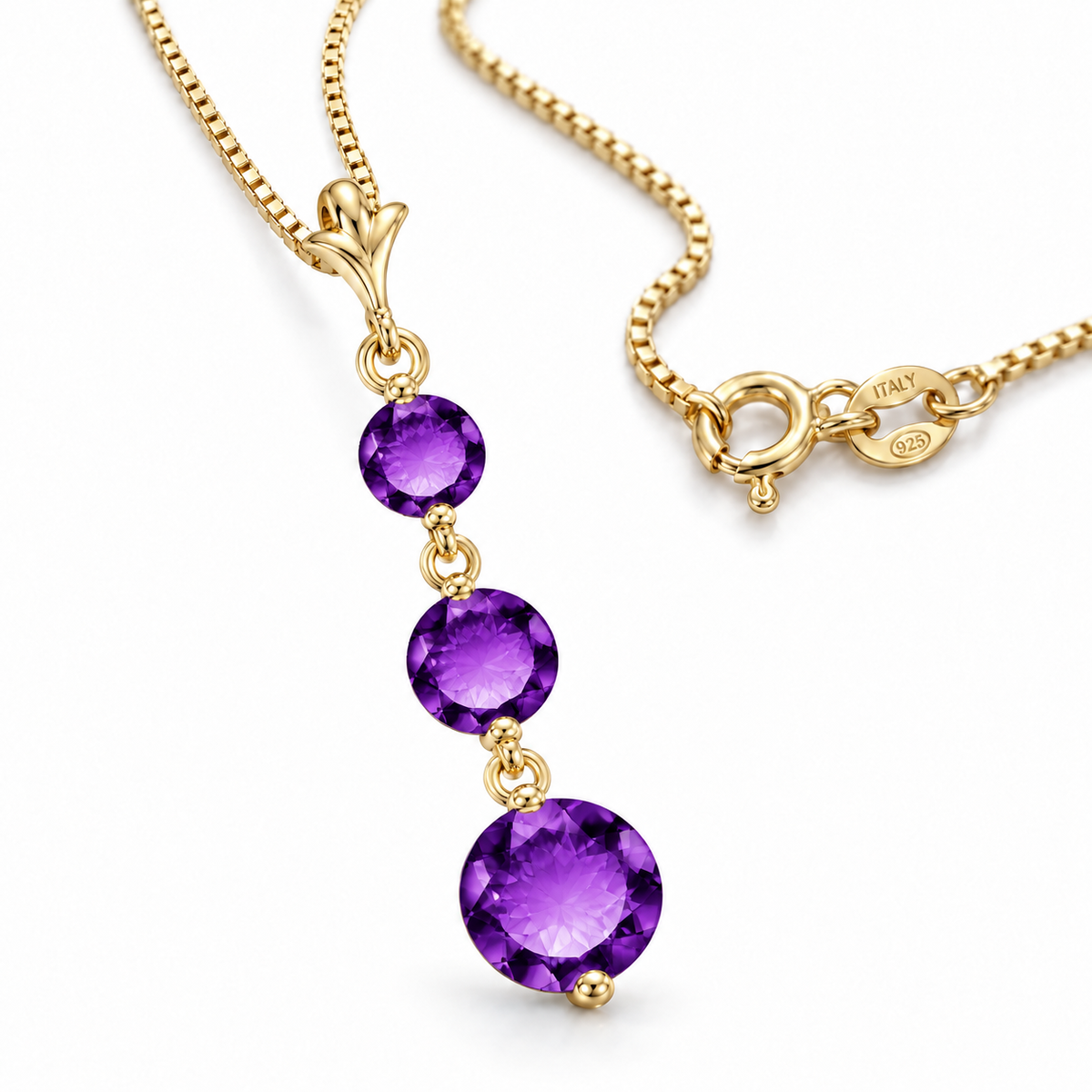 Yellow Gold Provvidenza natural amethyst necklace, shown with chain and clasp detail.