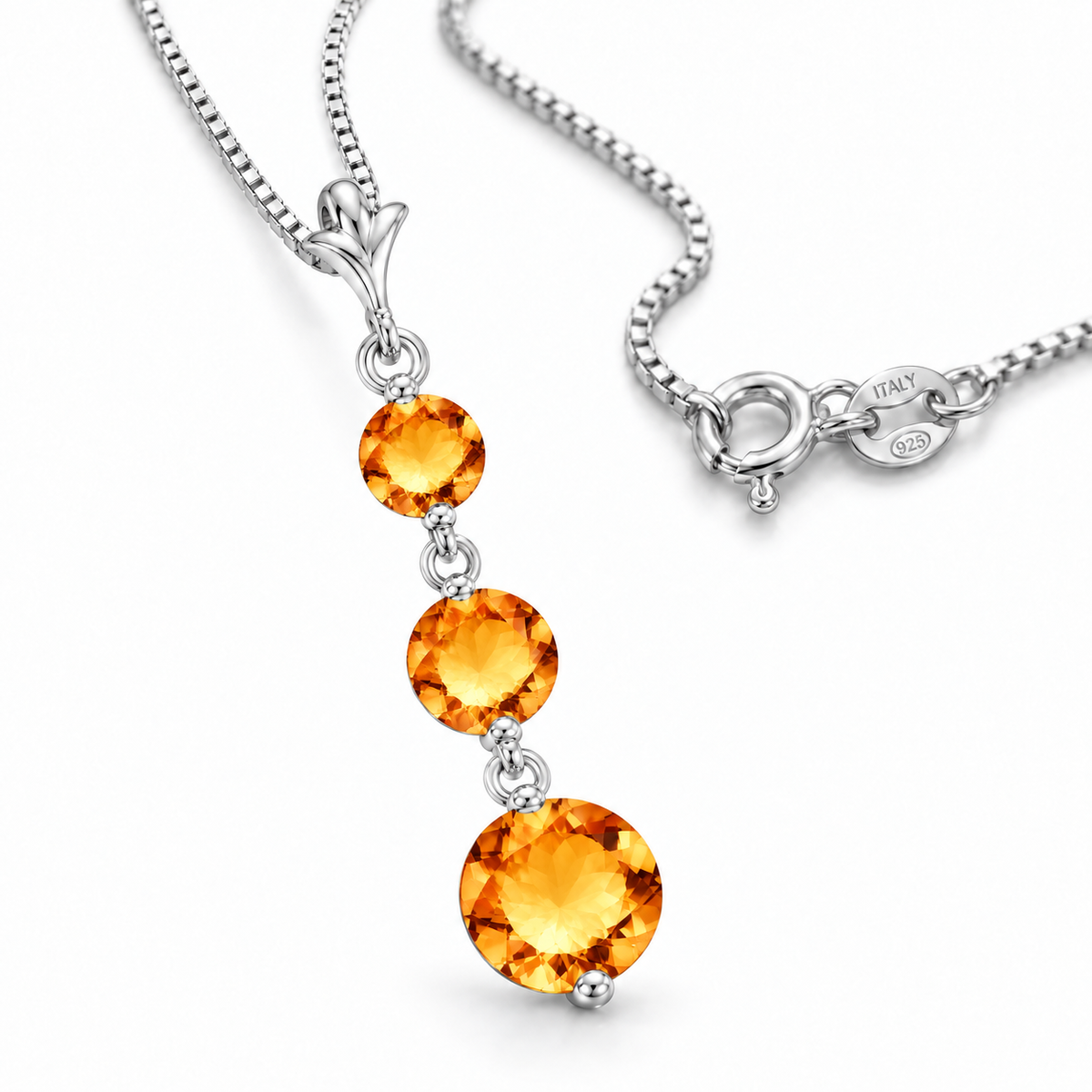 White Gold Provvidenza natural citrine necklace, shown with chain and clasp detail.