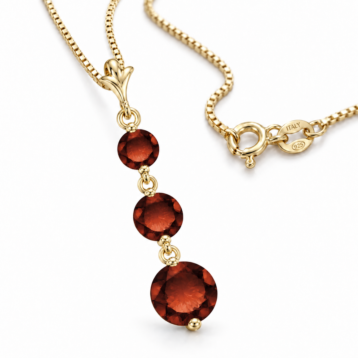 Yellow Gold Provvidenza natural garnet necklace, shown with chain and clasp detail.