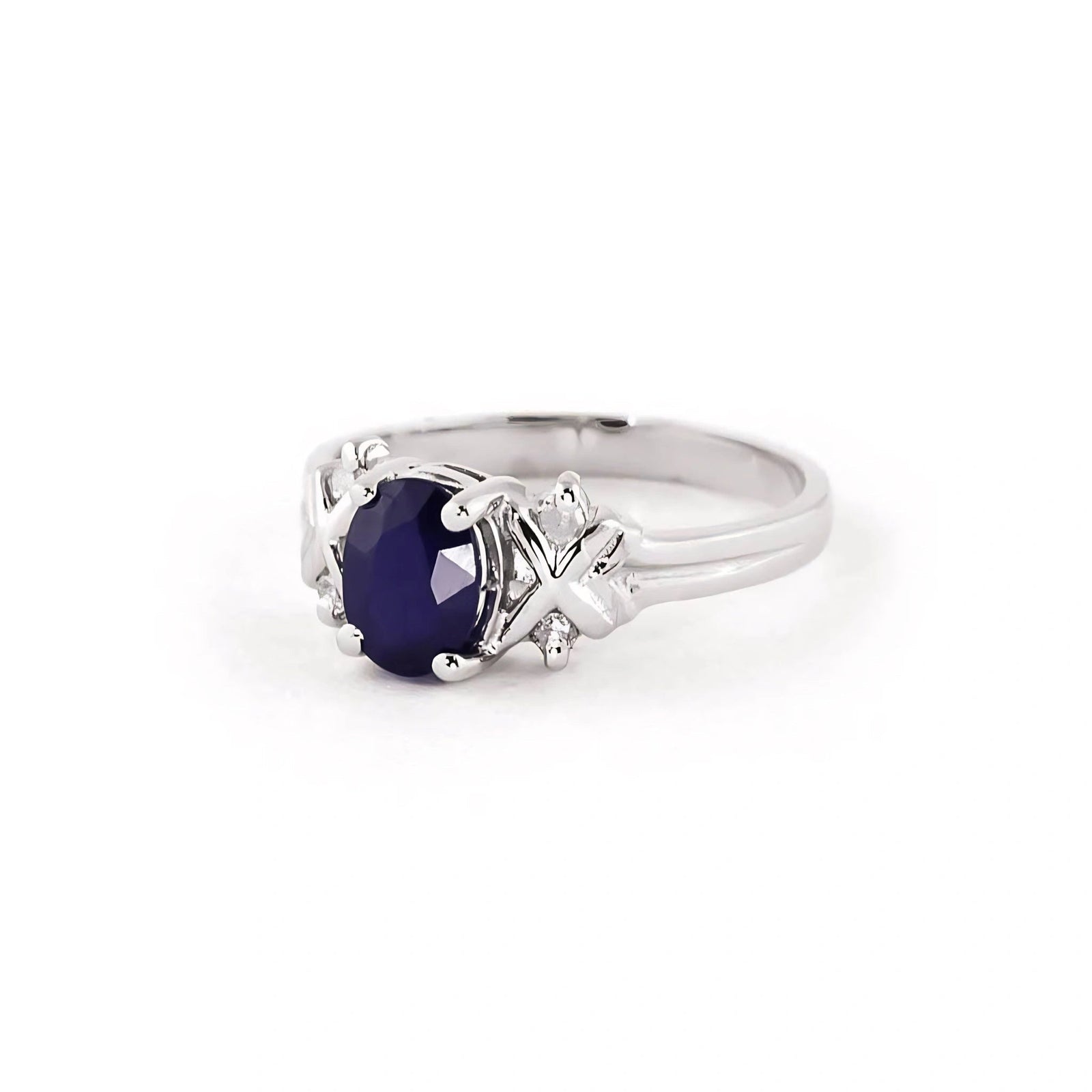 White Gold Ring Sapphire 10K — Scolastica