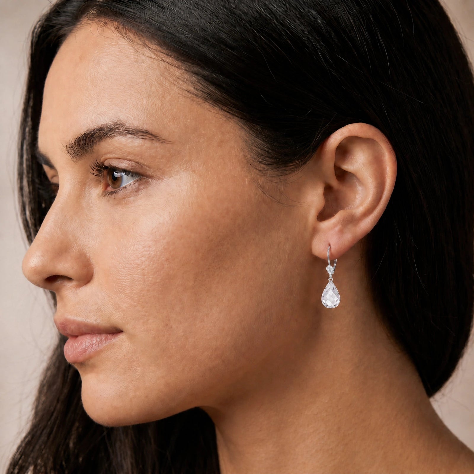 White Gold White Topaz — Vespertina