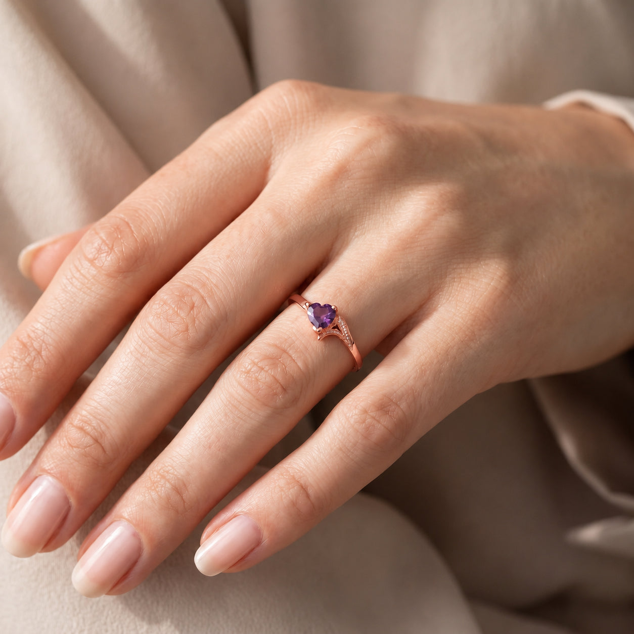Rose Gold Eternal Ring Peridot 10K — Elena