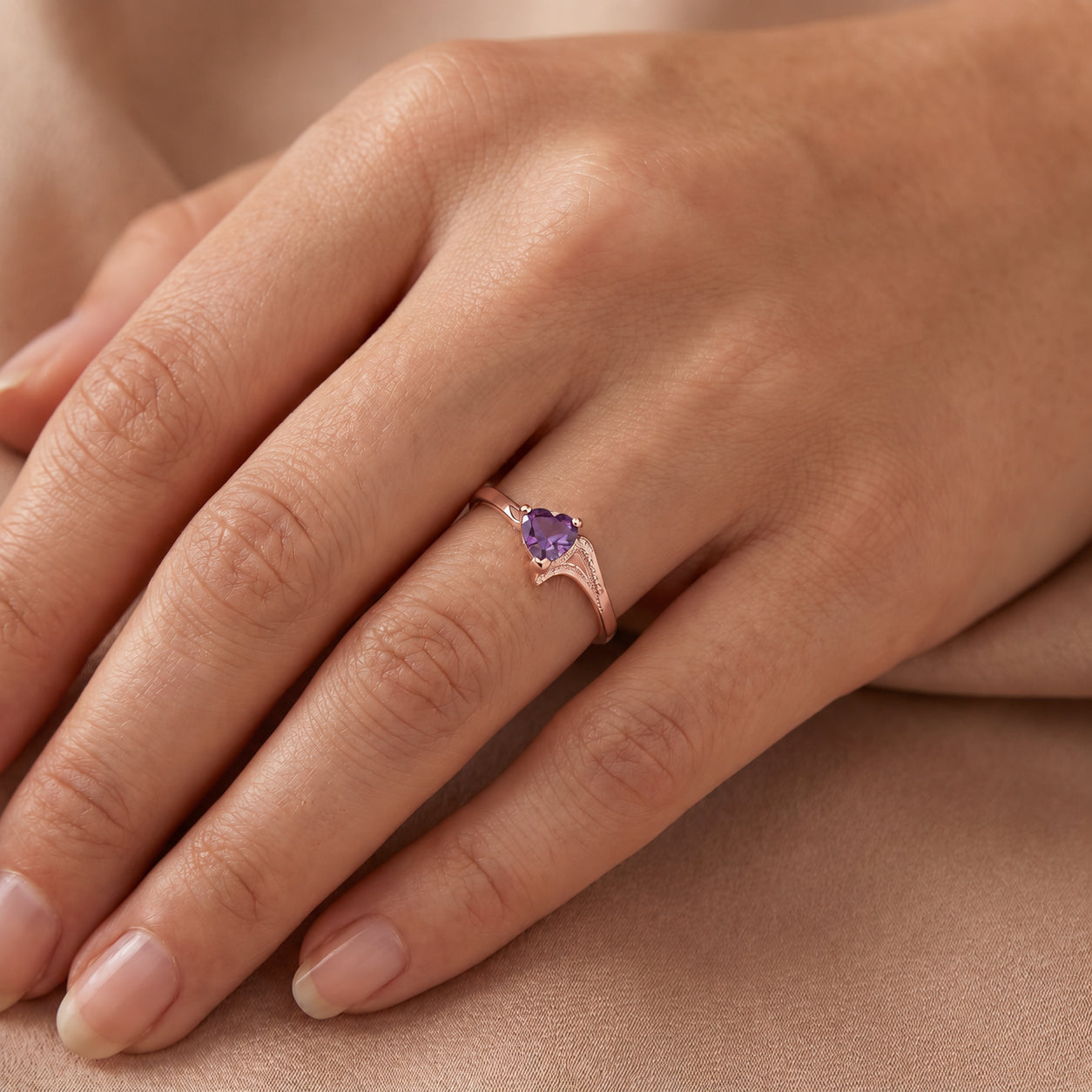 Rose Gold Eternal Ring Peridot 10K — Elena