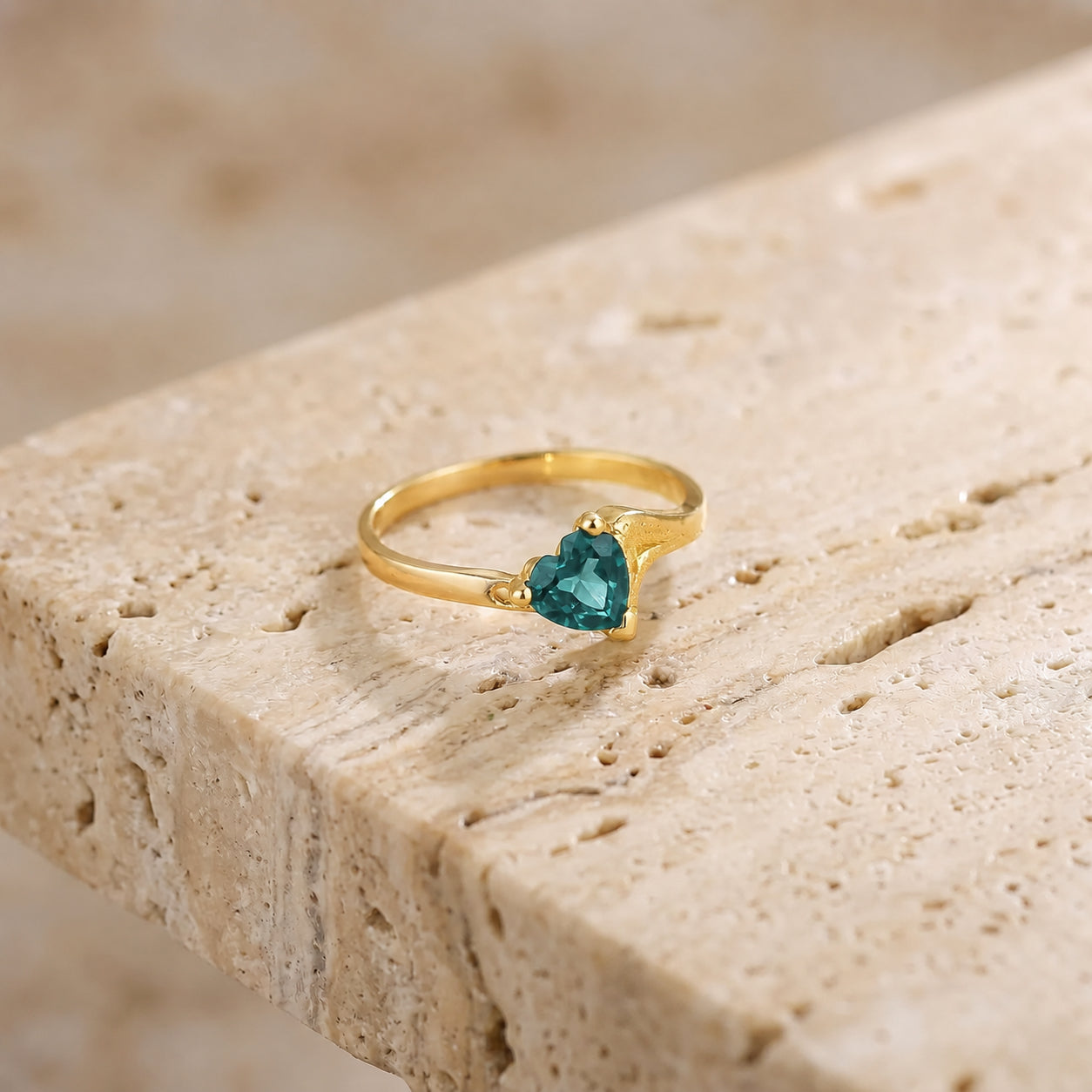 Yellow Gold Eternal Ring Garnet 10K — Elena