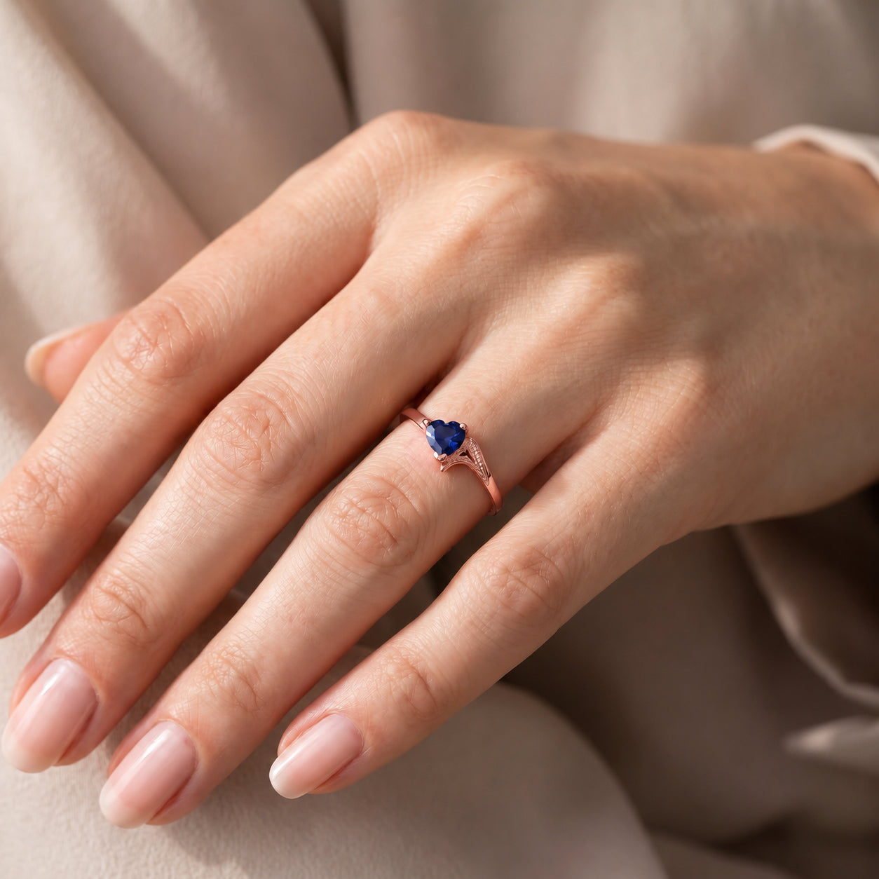Rose Gold Eternal Ring Emerald 10K — Elena