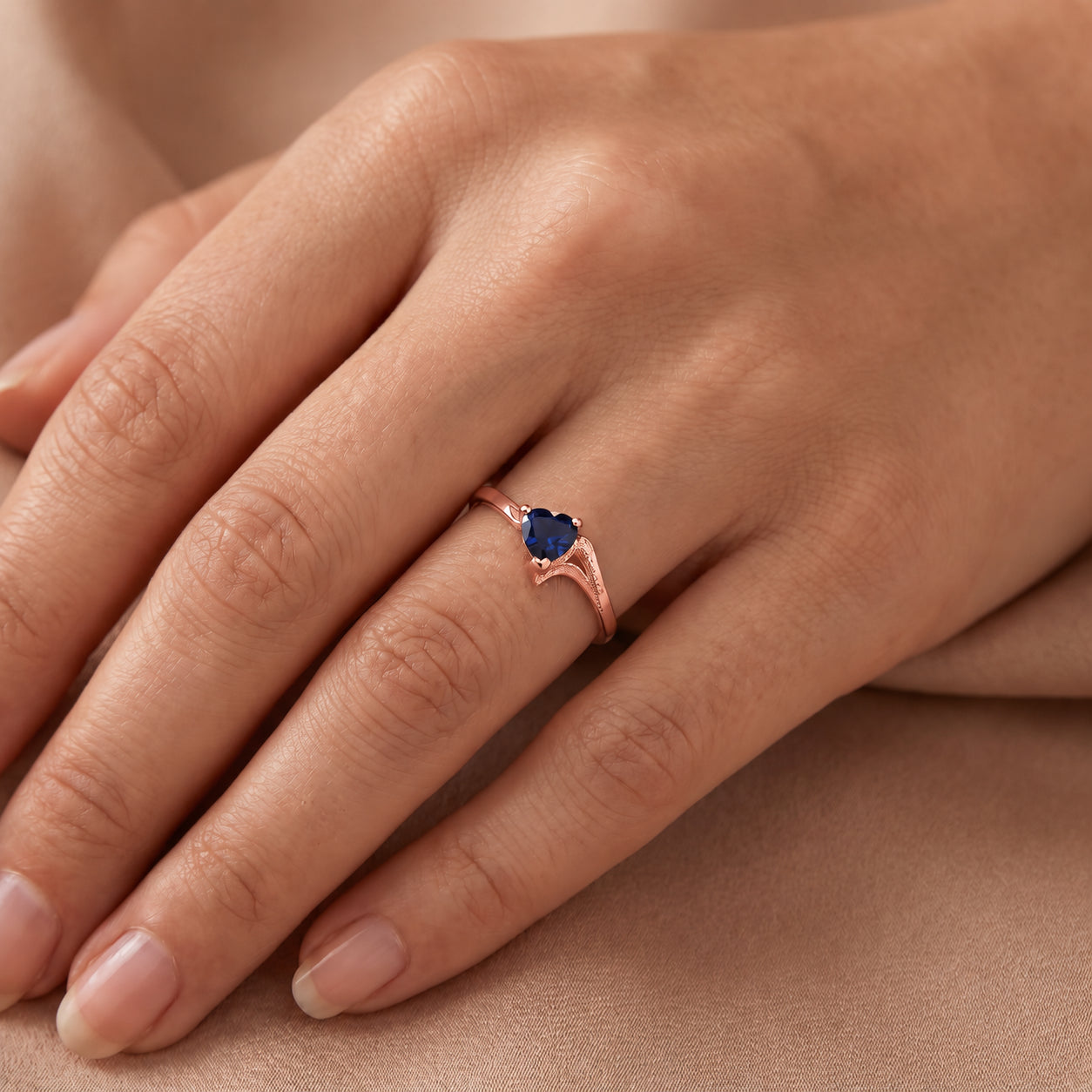 Rose Gold Eternal Ring Emerald 10K — Elena