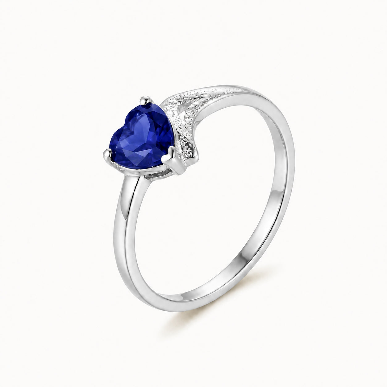 White Gold Eternal Ring Emerald 10K — Elena