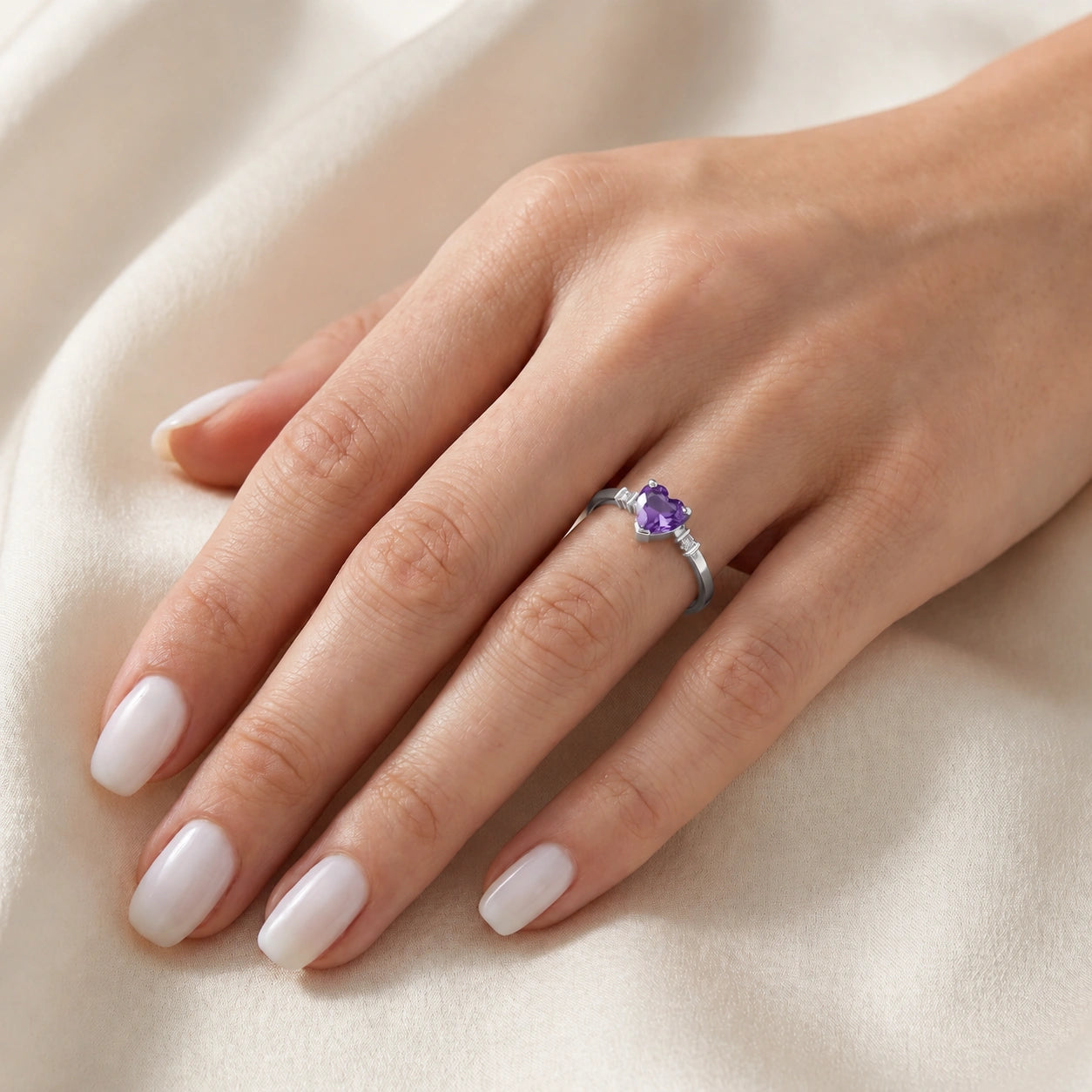 White Gold Diamond & Amethyst — Viola