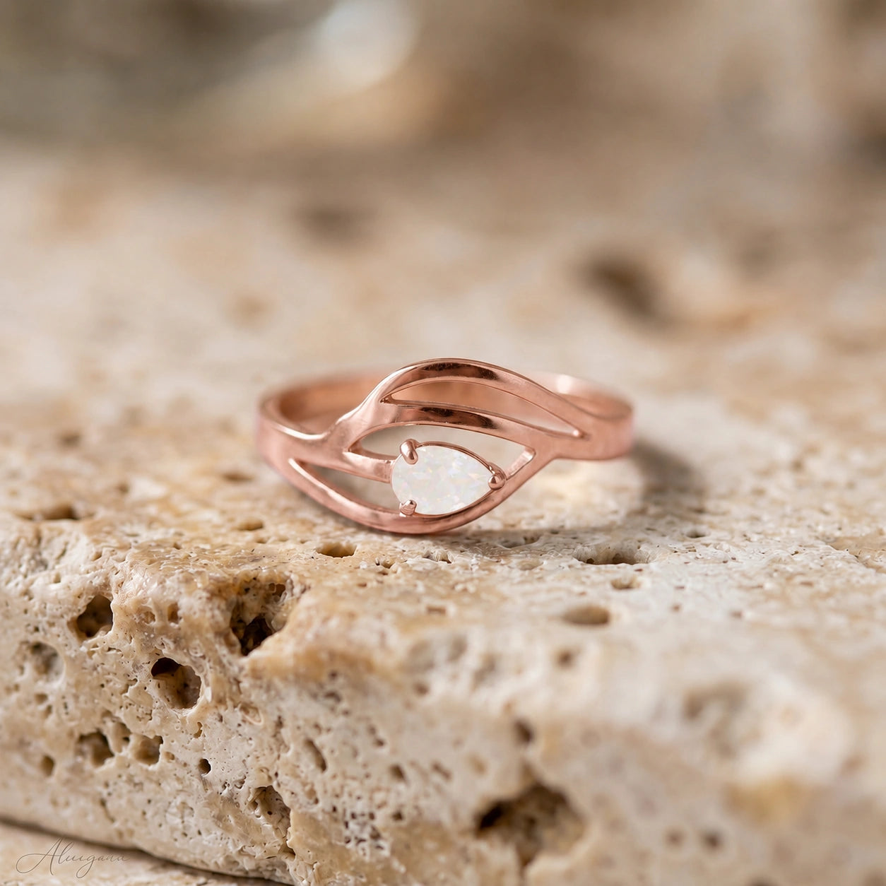 Rose Gold Opal — Violante