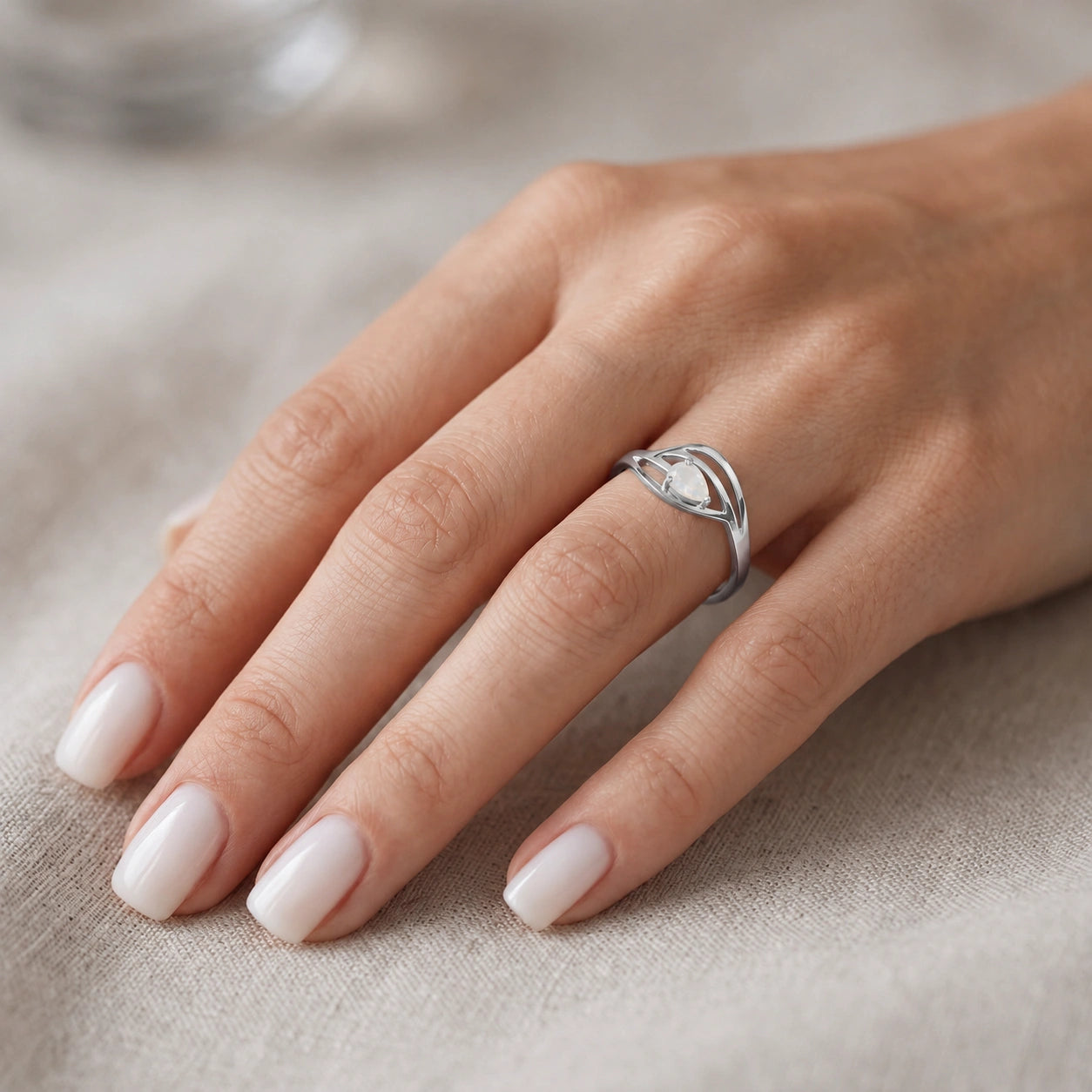 White Gold Opal — Violante