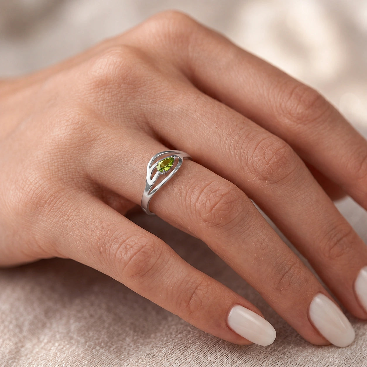 White Gold Peridot — Violante
