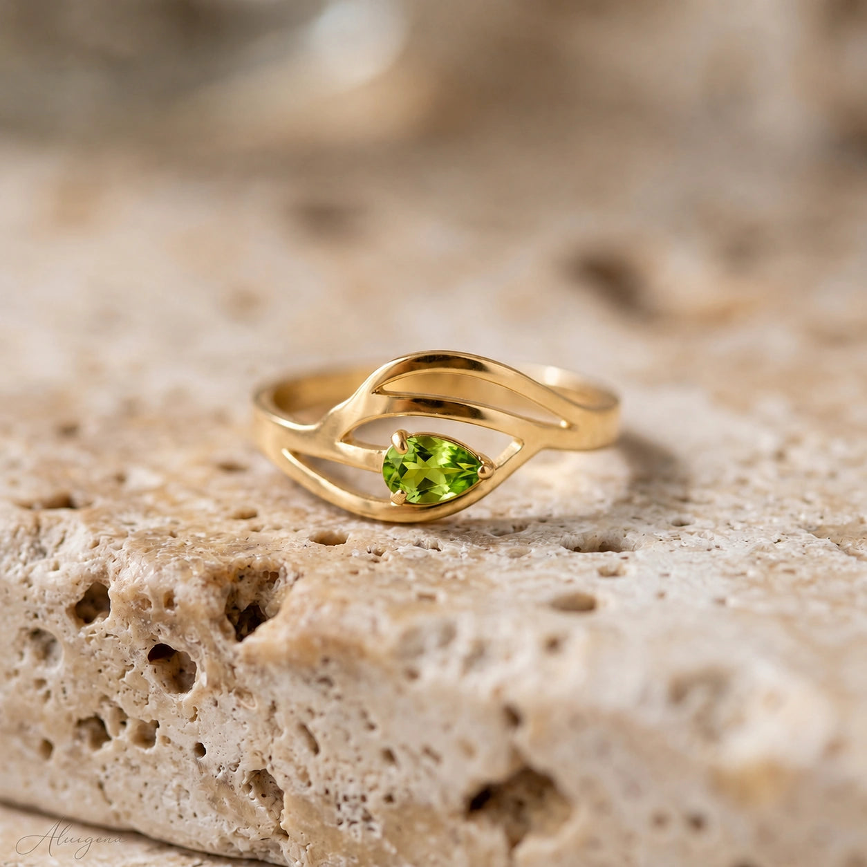 Yellow Gold Peridot — Violante