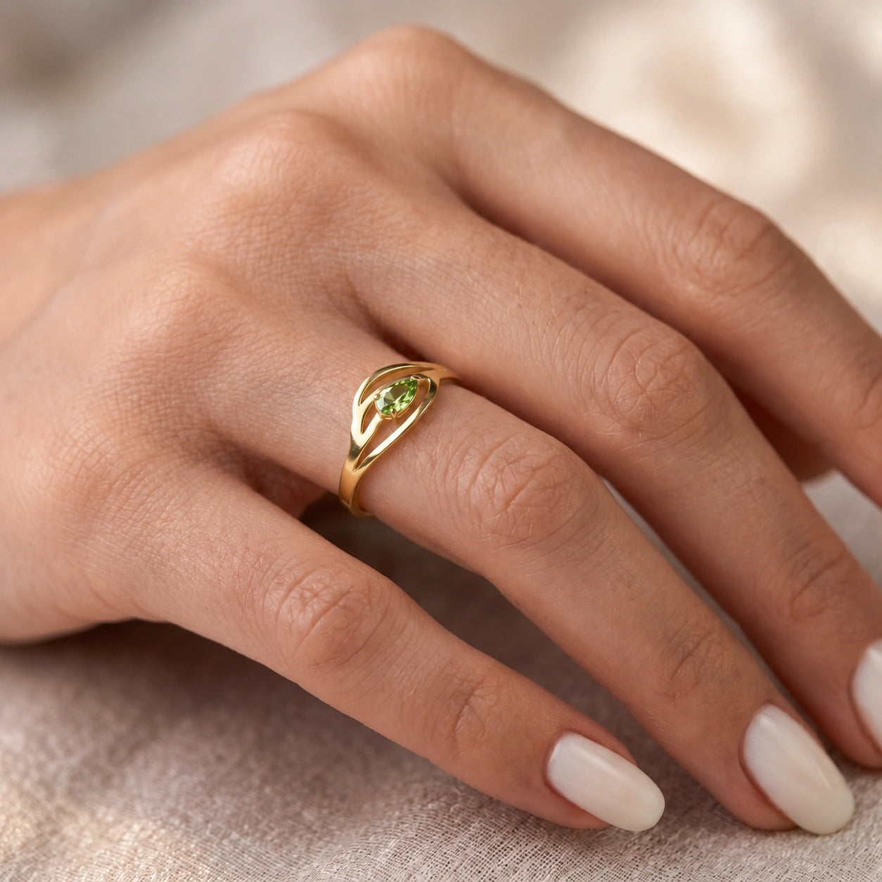 Yellow Gold Peridot — Violante