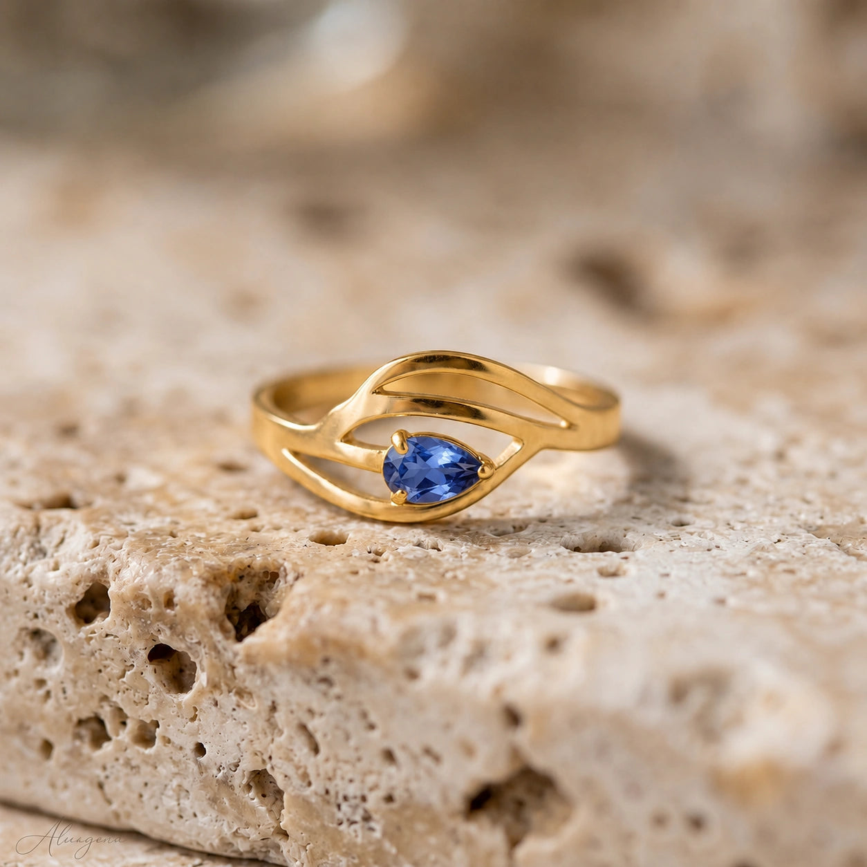 Yellow Gold Tanzanite — Violante