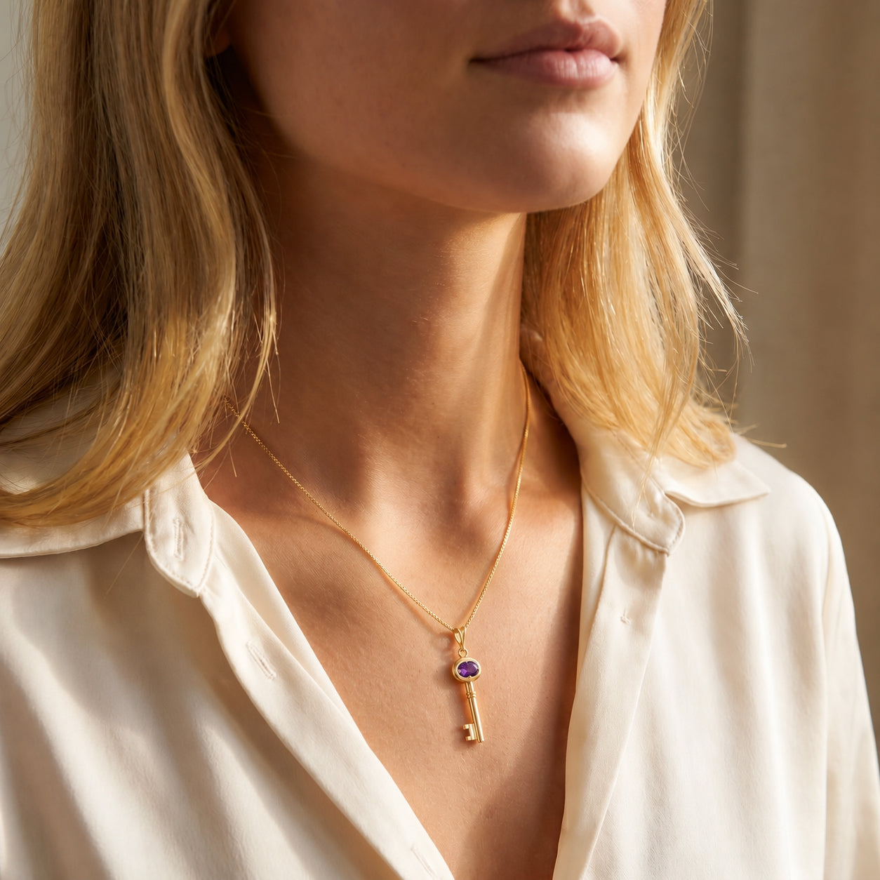 Yellow Gold Pendant Necklace Blue Topaz 10K — Marcella