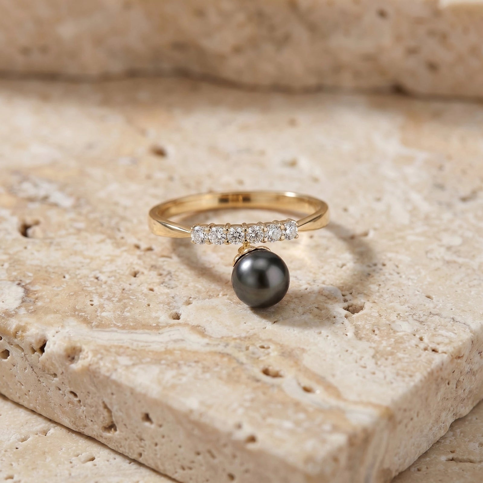 Yellow Gold Black Pearl & Diamond — Vitalba