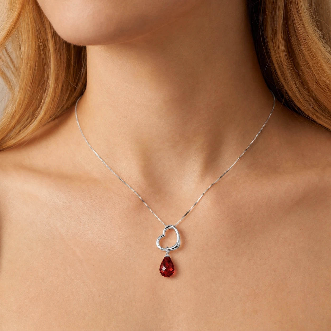 White Gold Celeste Pendant Necklace Garnet 10K — Giuseppa