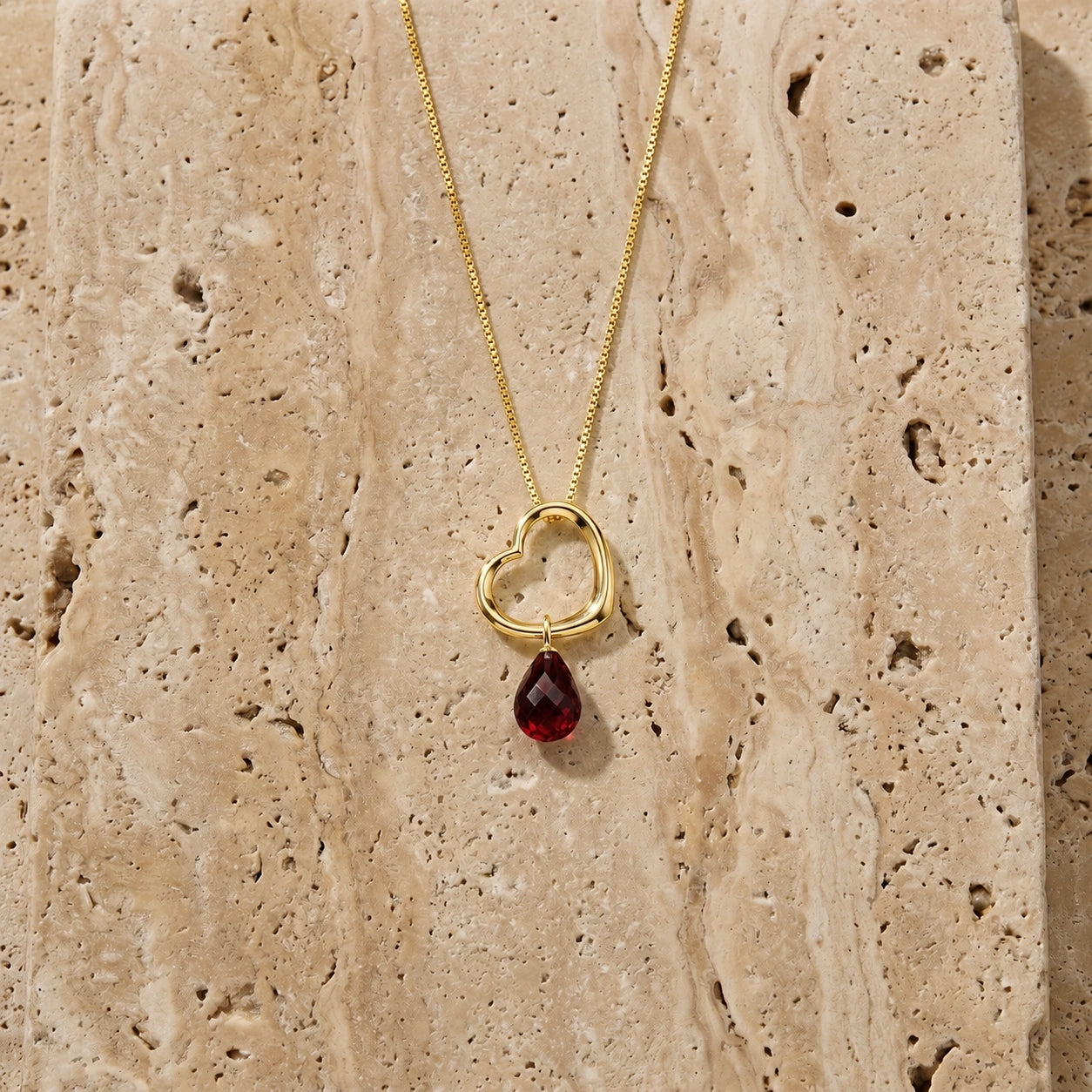 Yellow Gold Celeste Pendant Necklace Garnet 10K — Giuseppa