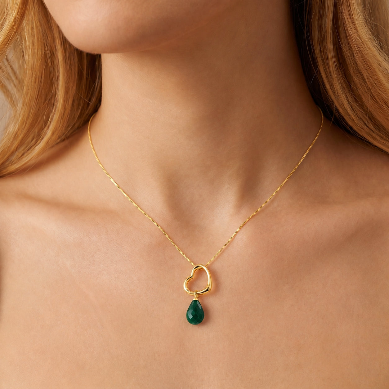 Yellow Gold Celeste Pendant Necklace Garnet 10K — Giuseppa