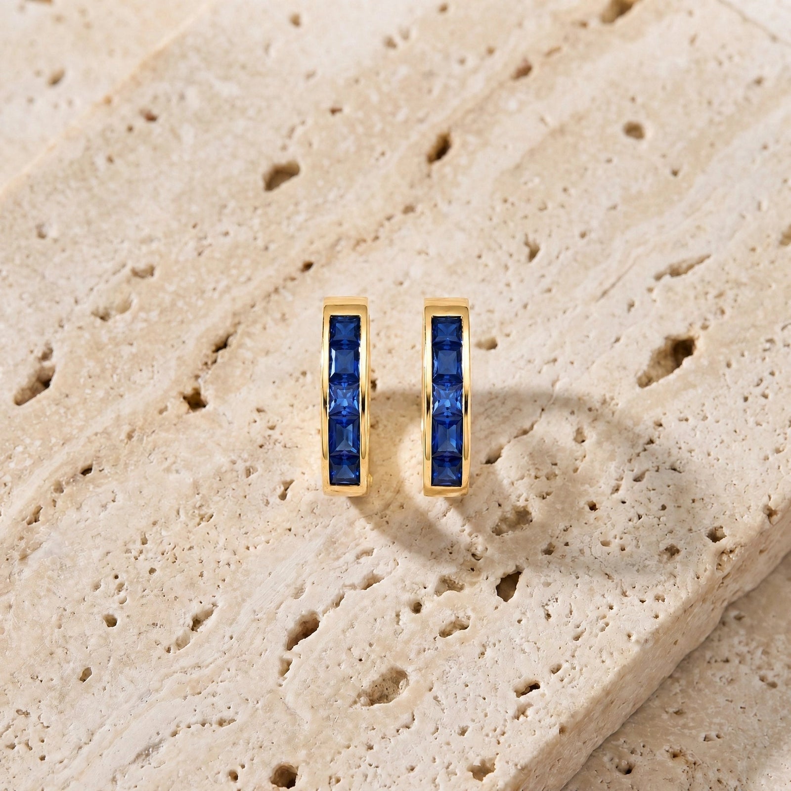 Yellow Gold Huggie Earrings Emerald 10K — Drusilla