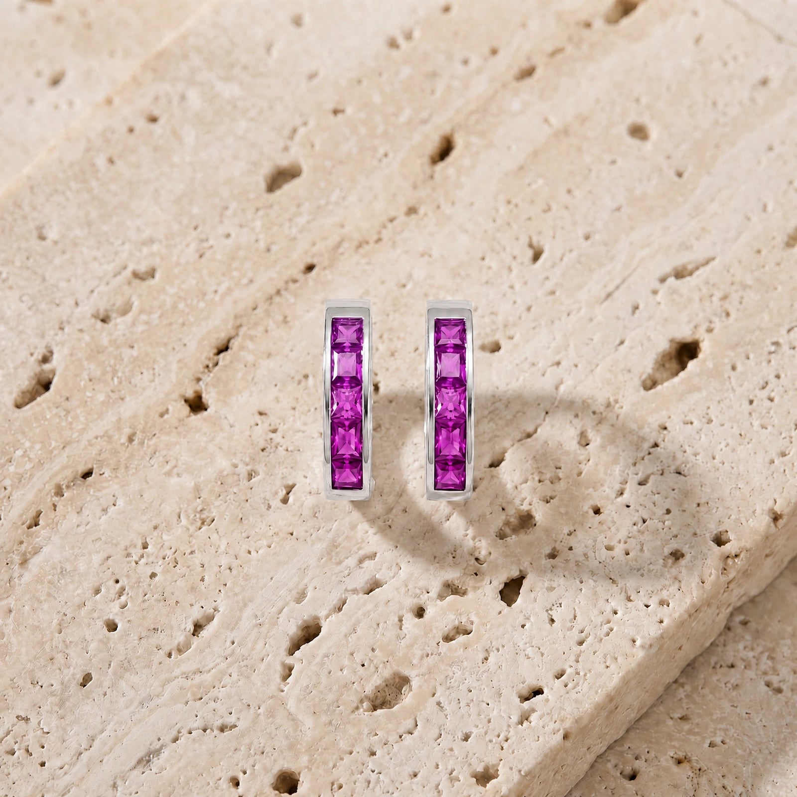 White Gold Huggie Earrings Peridot 10K — Drusilla